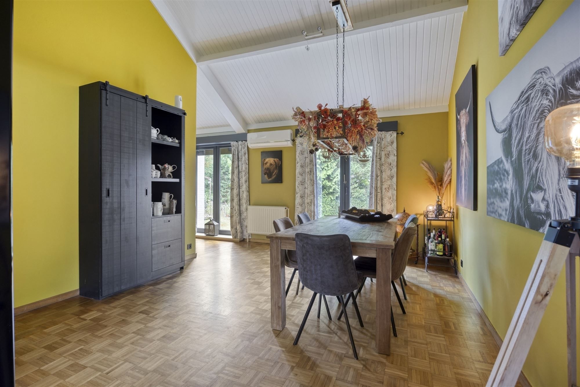 Verrassend ruime villa met klasse in een groene omgeving foto 27