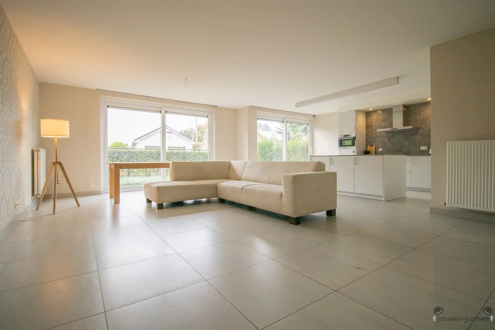 Gelijkvloers appartement van 114 m² met 2 slaapkamers en privé tuin foto 3