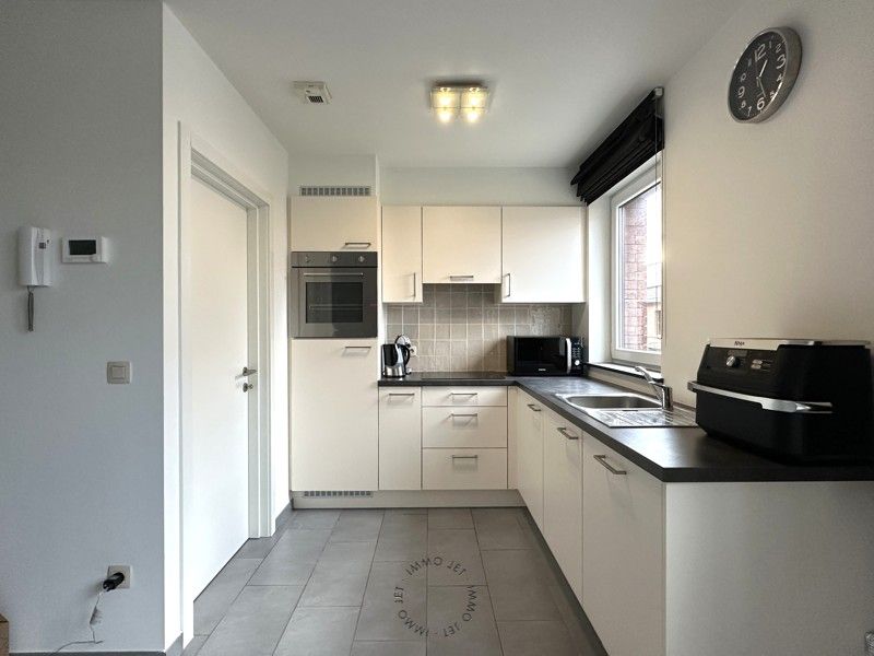 Investeringsvastgoed van 4 appartementen met 4 garages in hartje Beveren foto 4