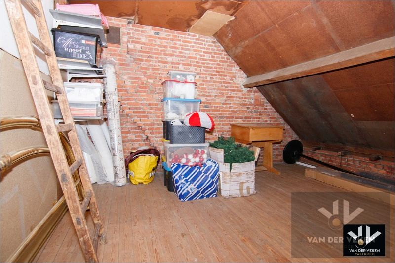 RUIME, VERZORGDE RIJWONING MET TOFFE STADSTUIN foto 24