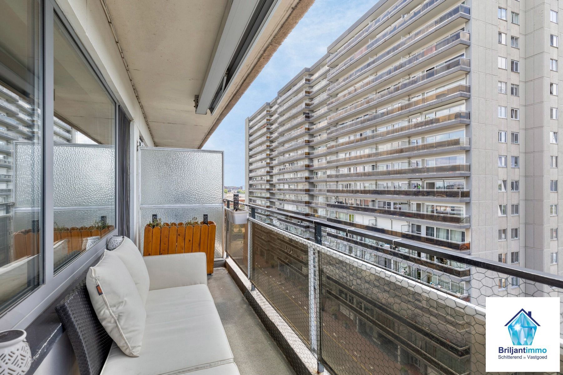 Instapklaar appartement met 2 slp en terras op toplocatie! foto 18