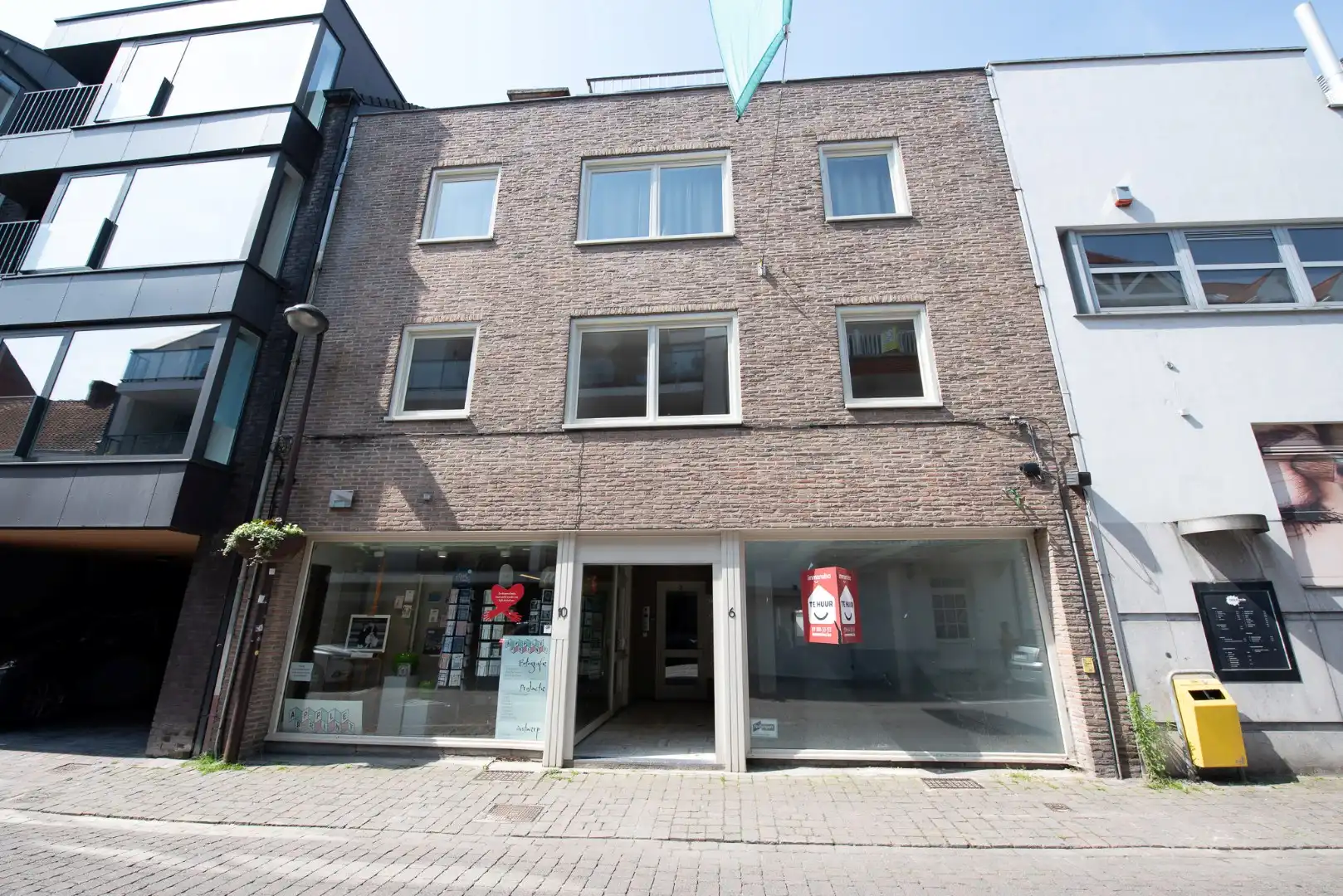 Winkelruimte te huur op TOP locatie te Waregem! foto 3
