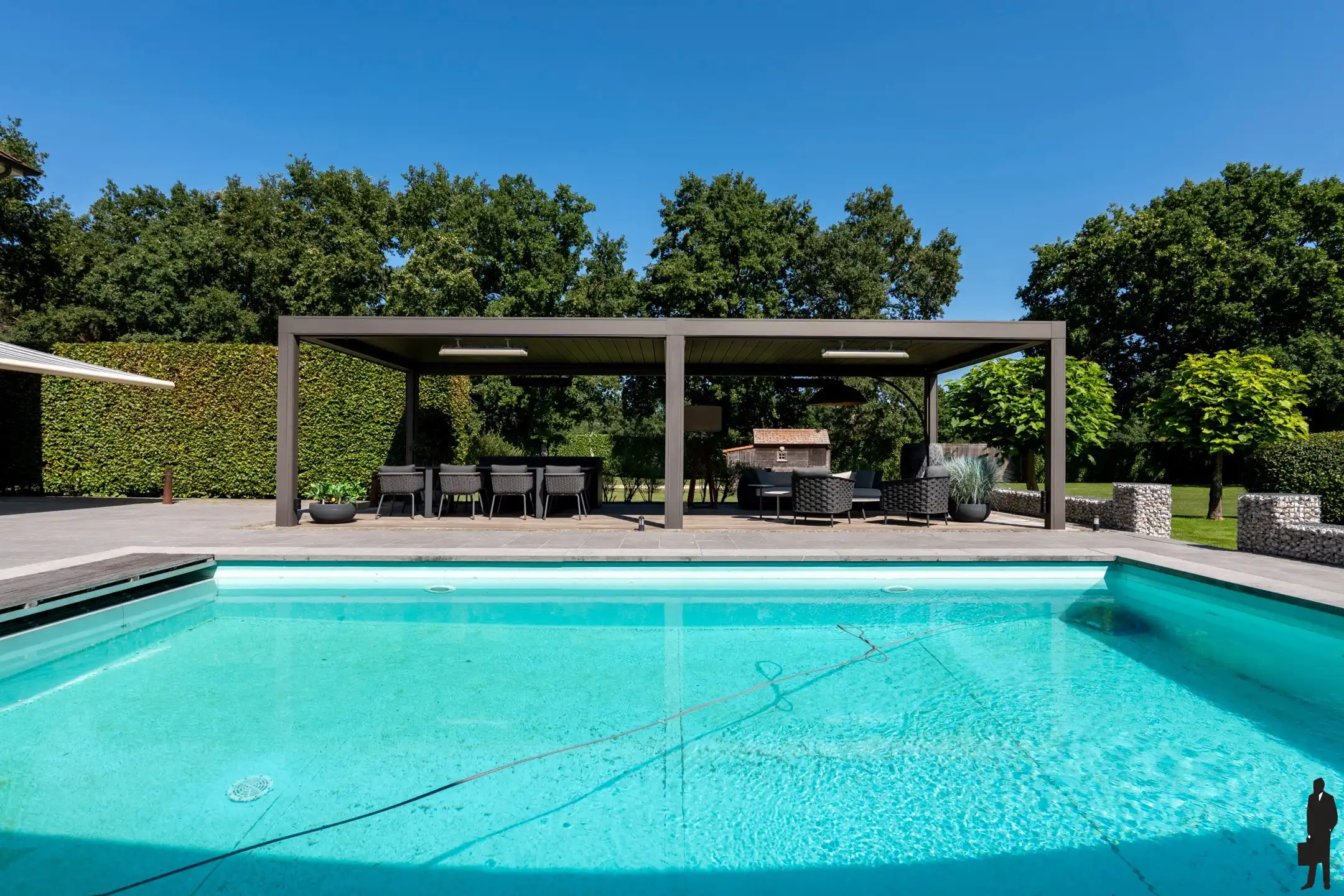 Unieke, recente villa te midden groen op grond van 2.135m² foto 27