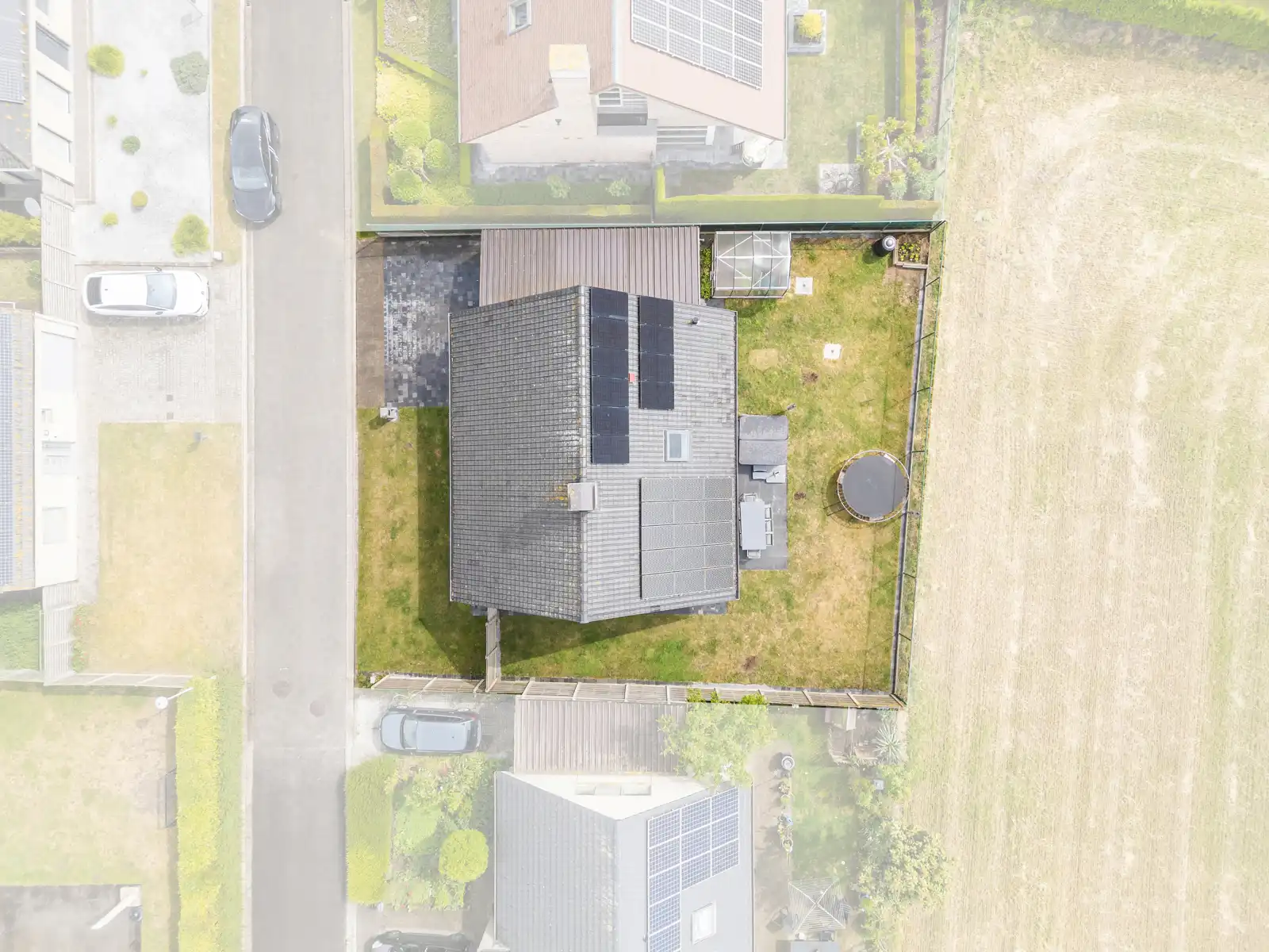 Recente vrijstaande woning met landelijk zicht foto 26
