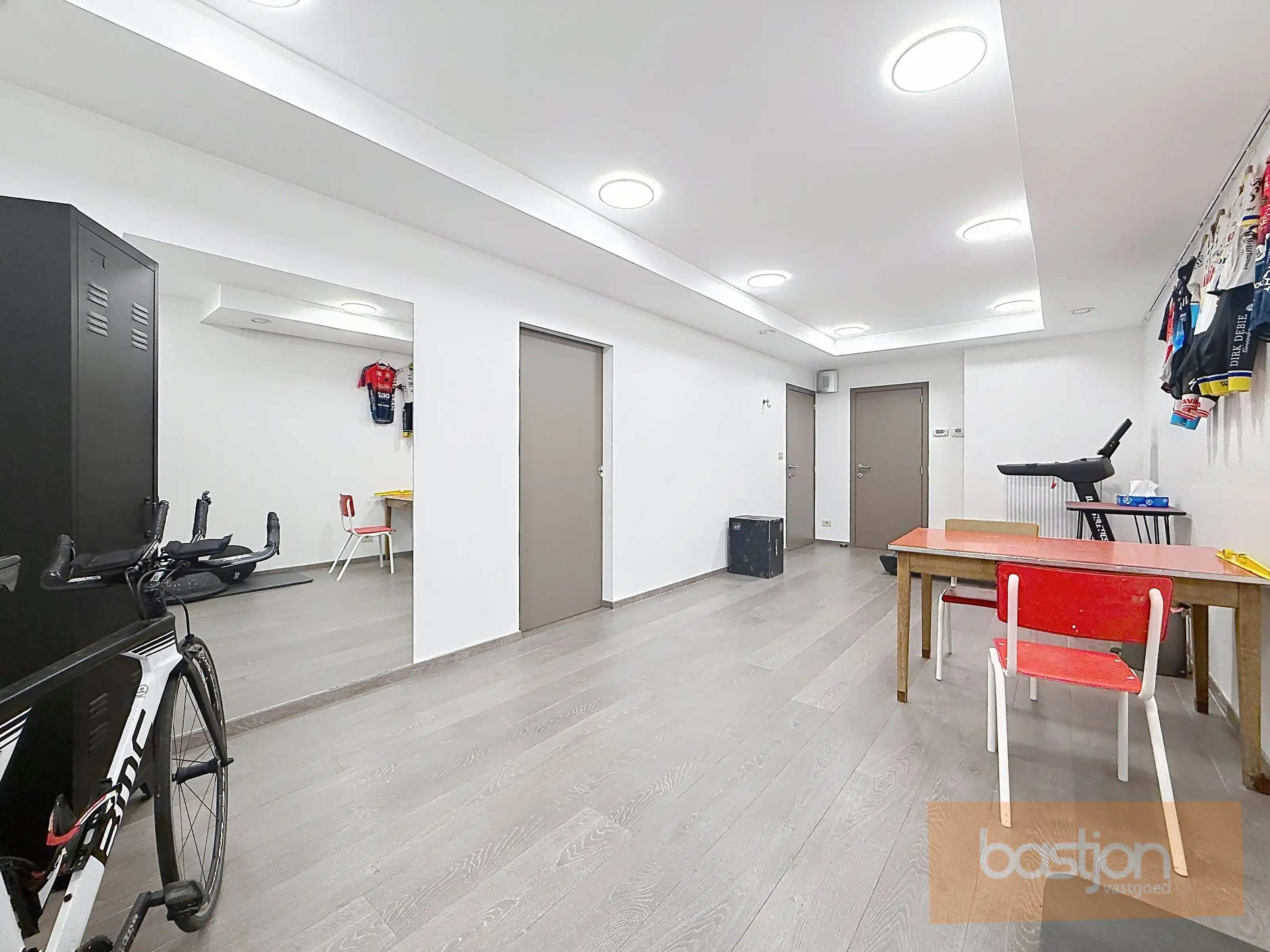 Veelzijdige handelsruimte met flexibele indelingsmogelijkheden foto 3