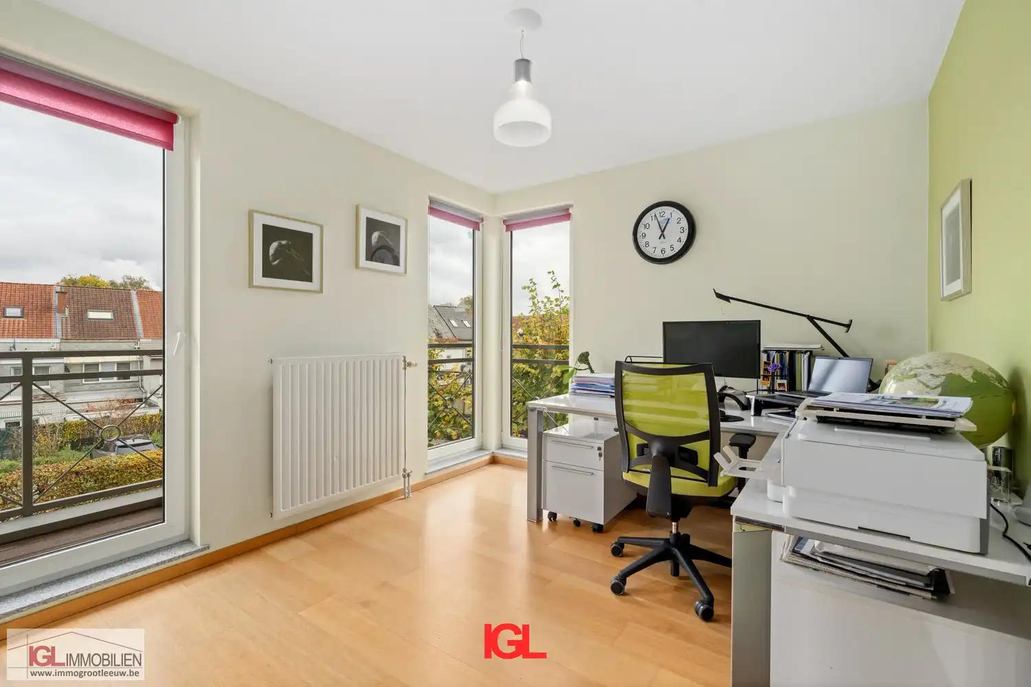 Ruim duplexappartement met 5 slaapkamers, een zonnig terras & 2 staanplaatsen foto 7