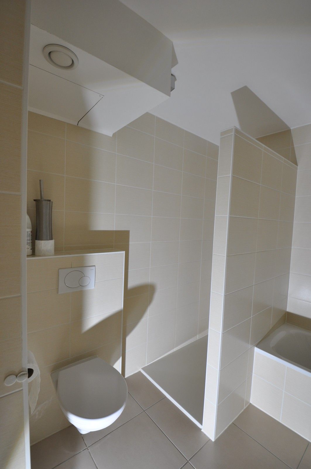 Instapklaar recent appartement met terras op een  centrale ligging foto 12