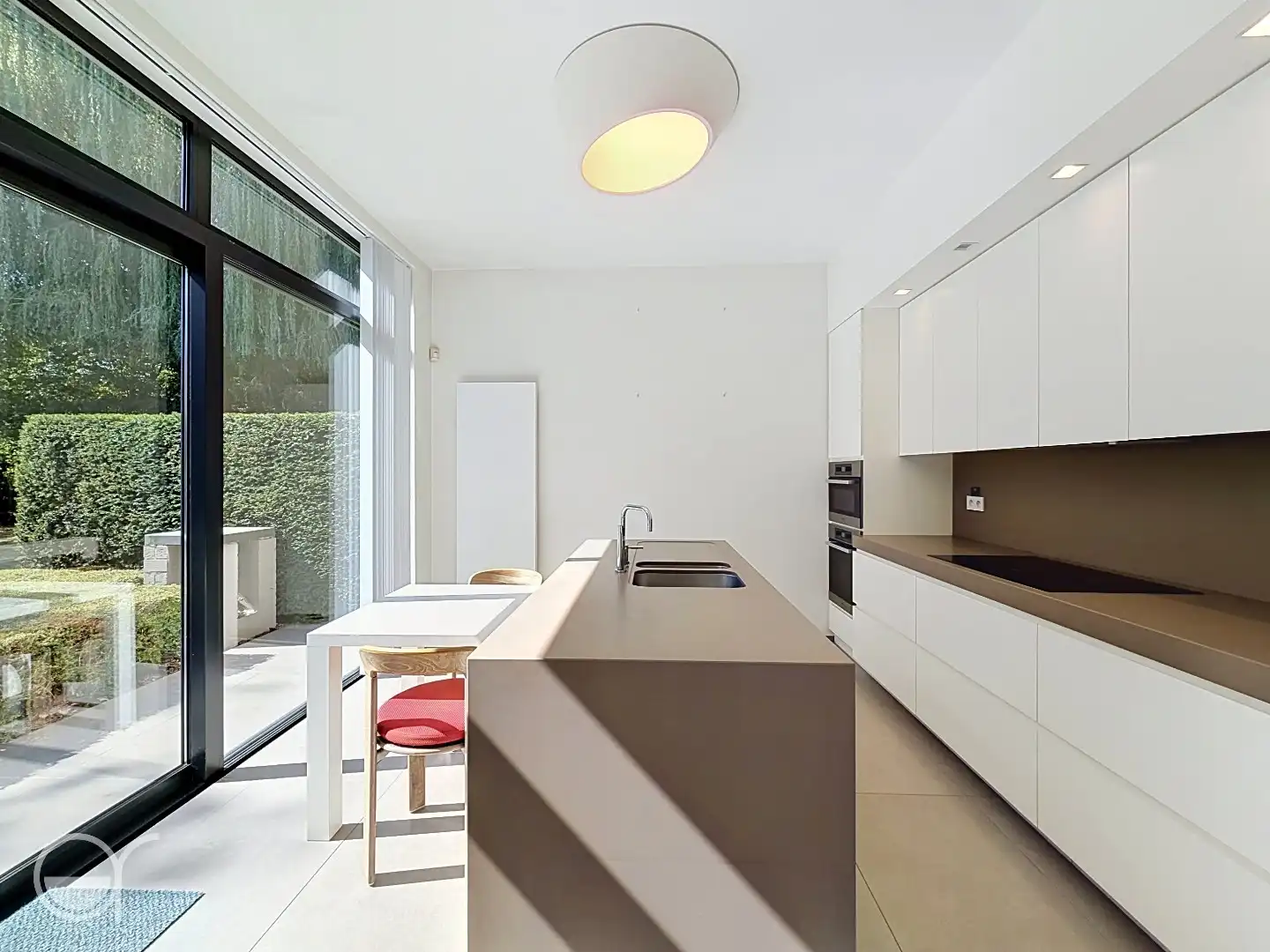Ruime kangoeroewoning te huur - 2 volwaardige woningen! foto 4