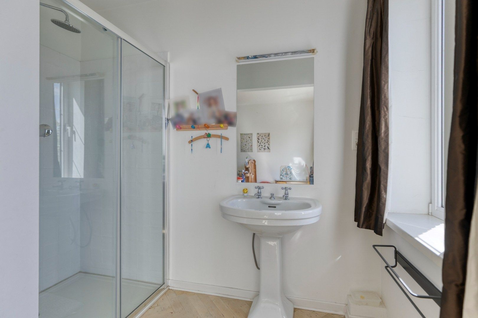 TE HUUR - Op zoek naar een stijlvol en uniek herenhuis met 5 slpk in hartje Merchtem? Welkom Home! foto 21