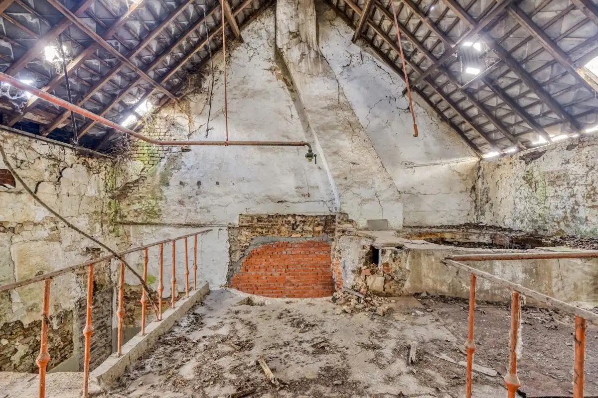 Voormalig brouwershuis en brouwerij in art-deco foto 19