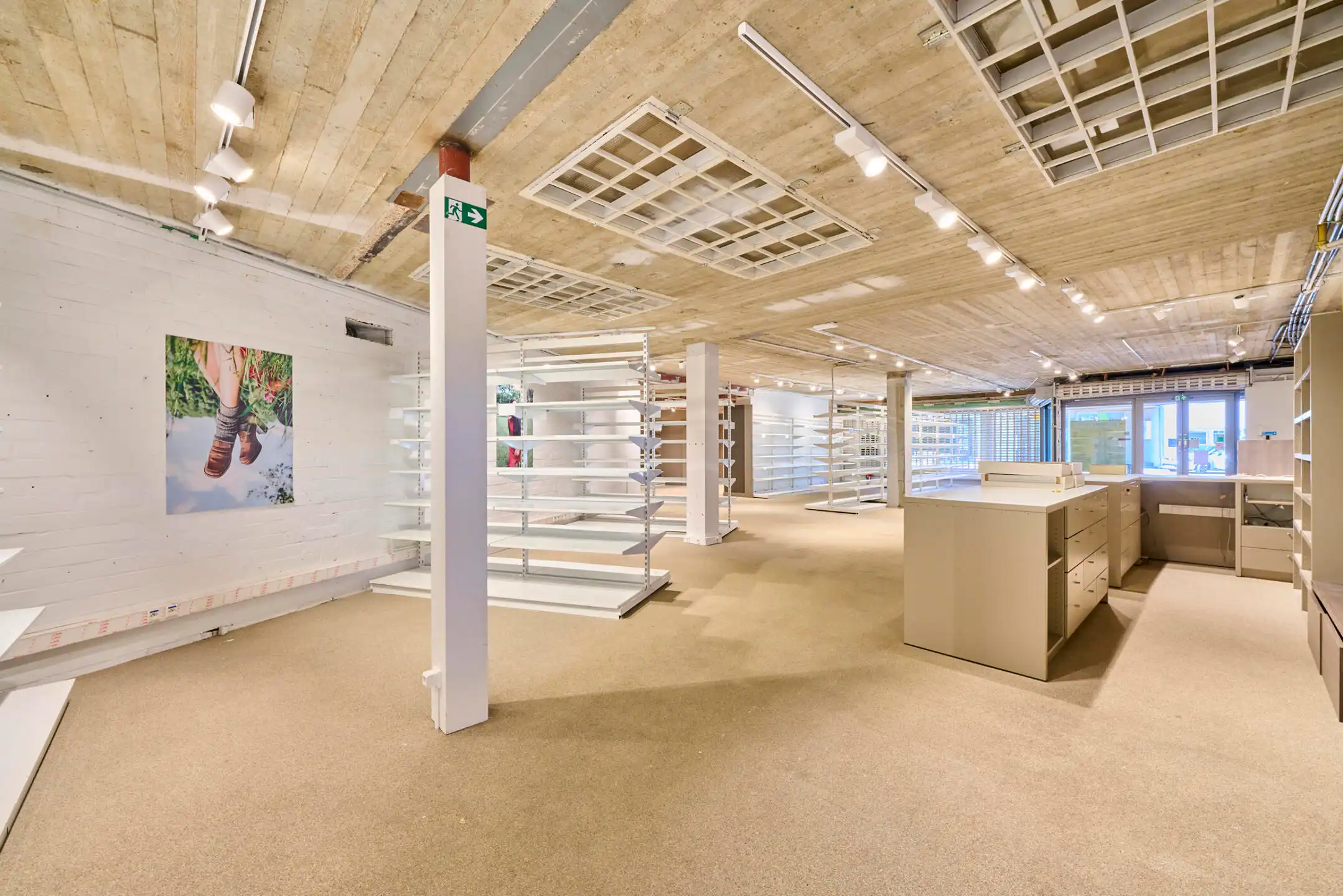 Te huur: multifunctioneel handelsgelijkvloers van 800m² foto 8