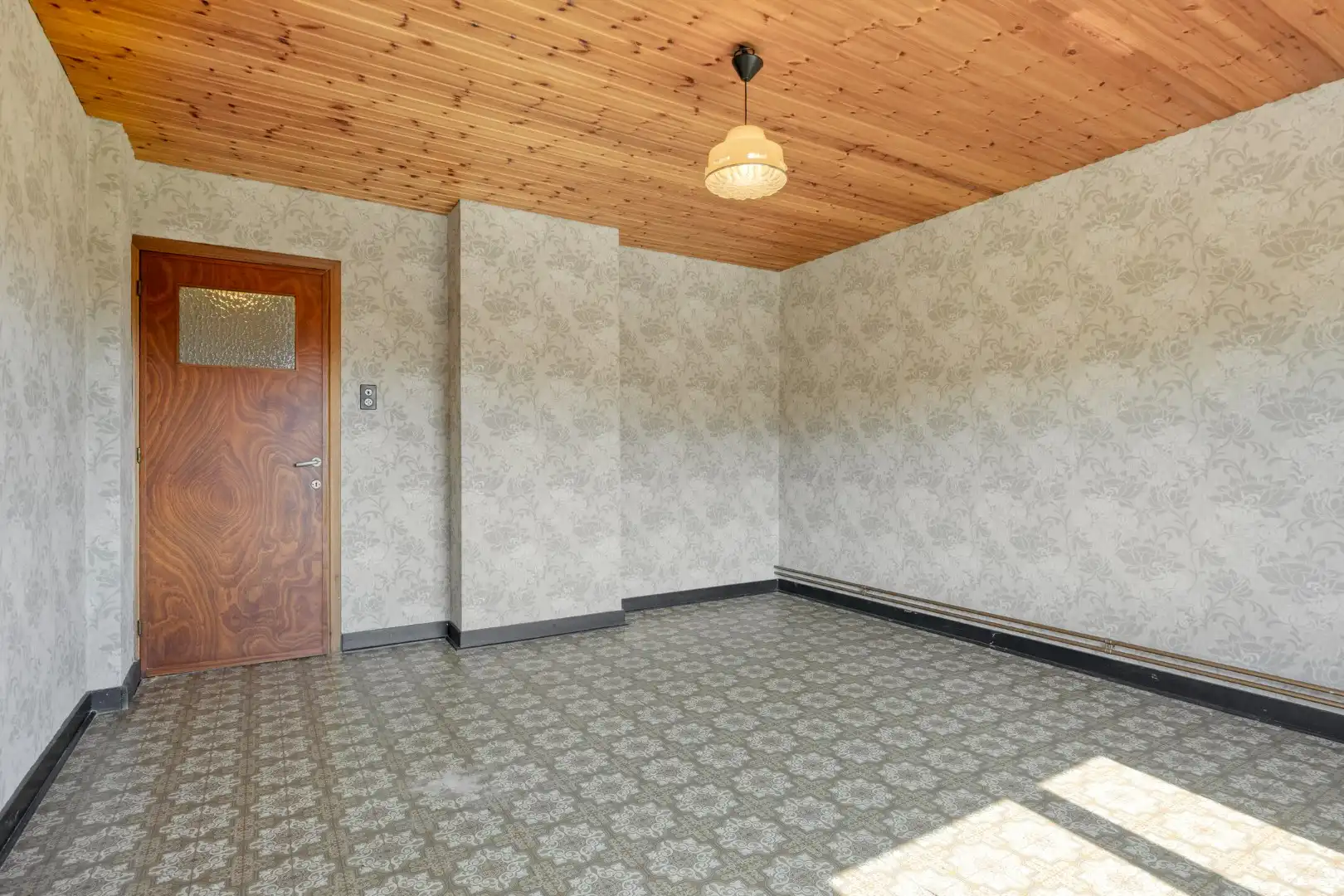 Ruime te renoveren woning met uitbreidingspotentieel en zonnig perceel van 1.738 m² !  foto 19