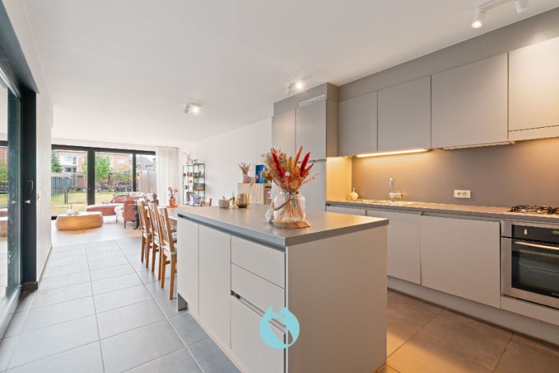 Interessant 3-slaapkamer appartement te Wondelgem foto 4