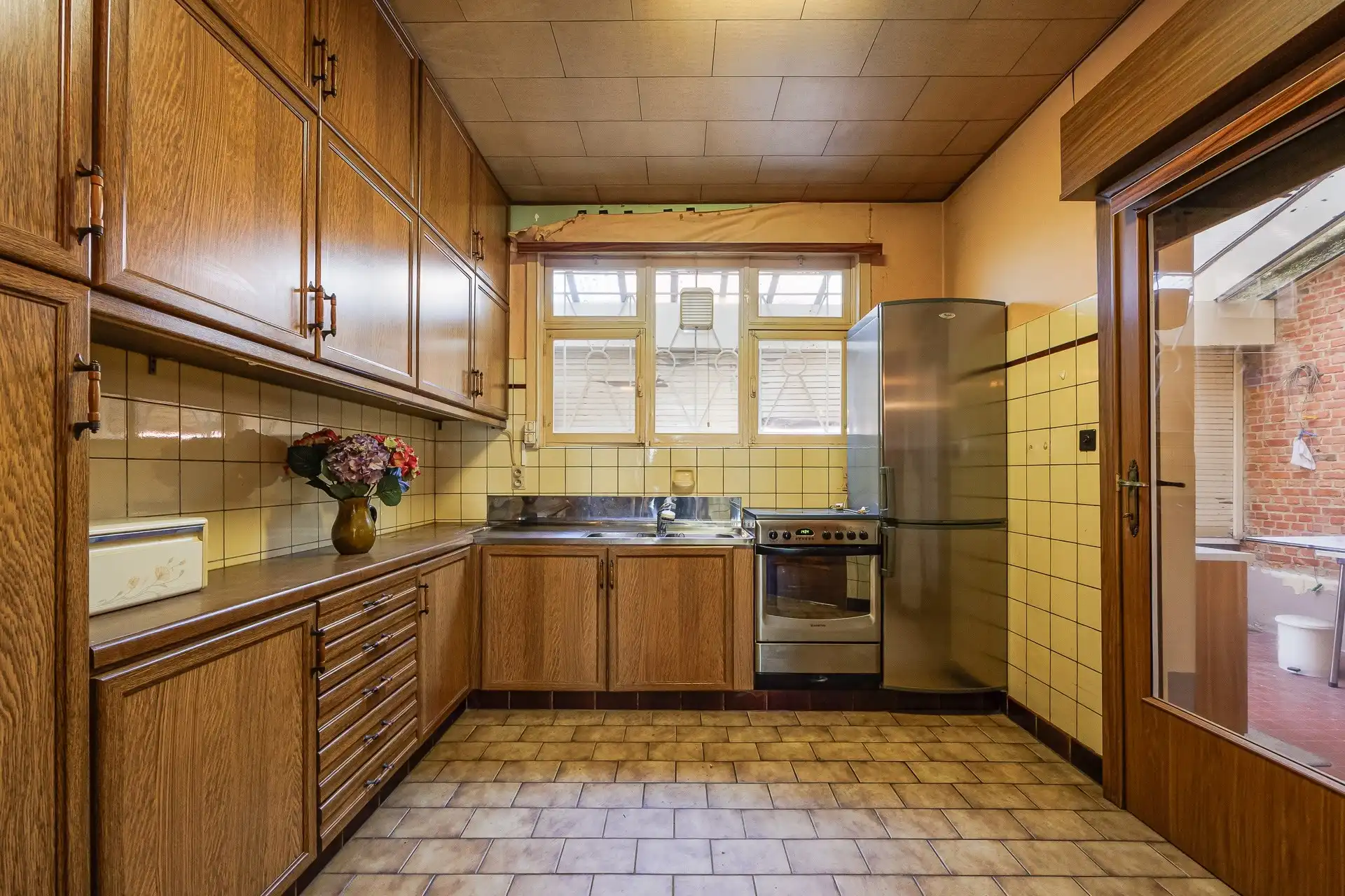 Woning met veel potentieel in rustige straat in Deurne-Oost foto 9