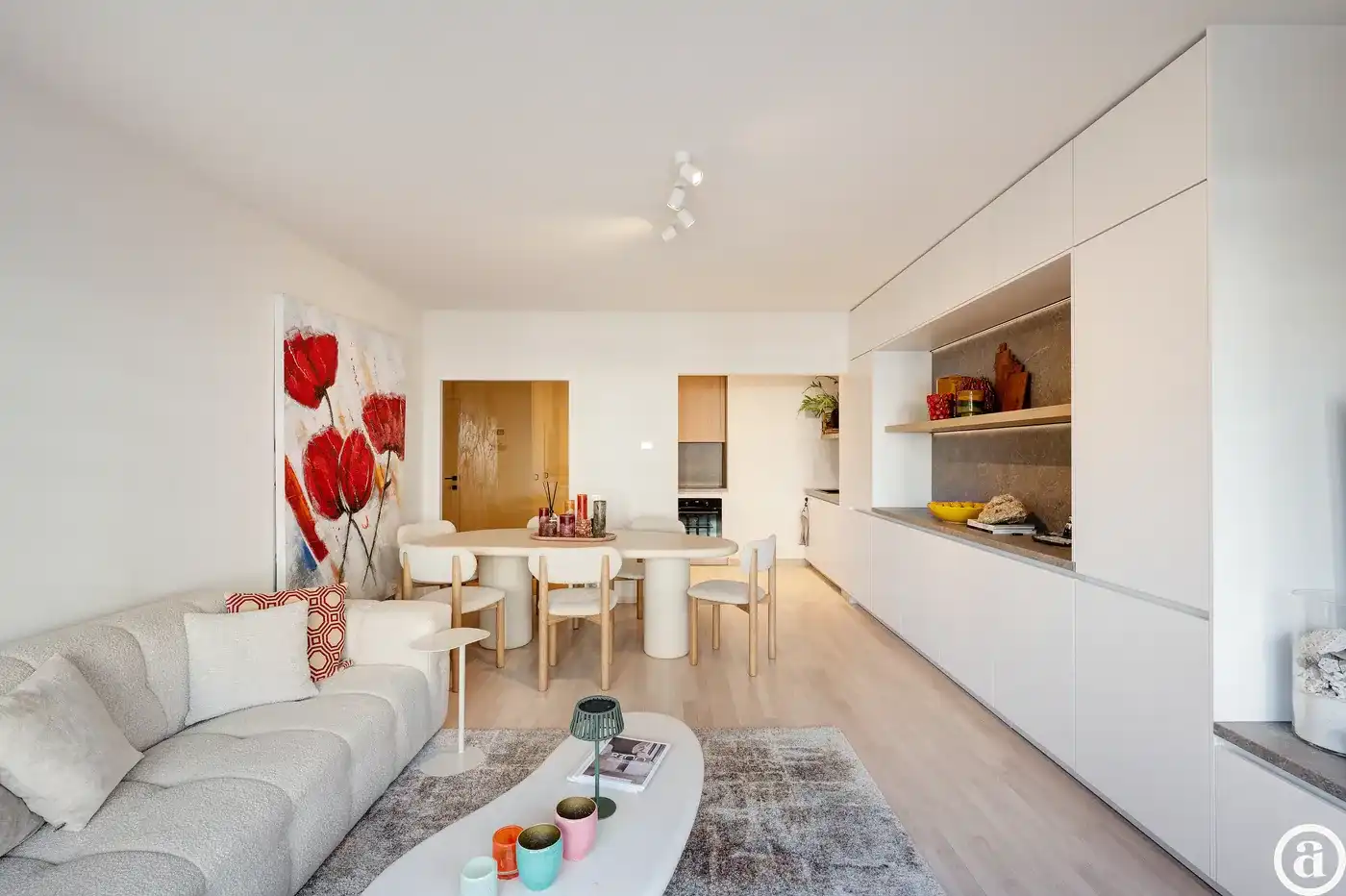 Instapklaar 3-slaapkamerappartement in het centrum van Knokke. foto 3