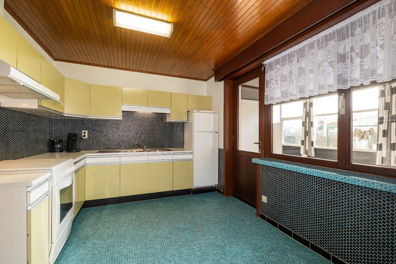 Charmante bungalow te Lokeren foto 9