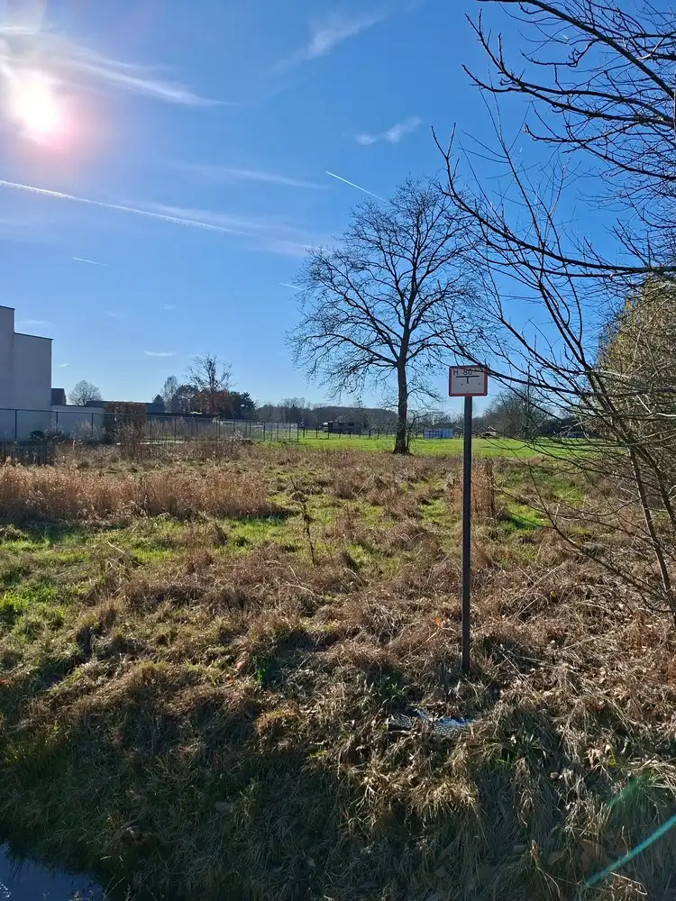 Prachtige bouwgrond open bebouwing 1297 m². foto 3