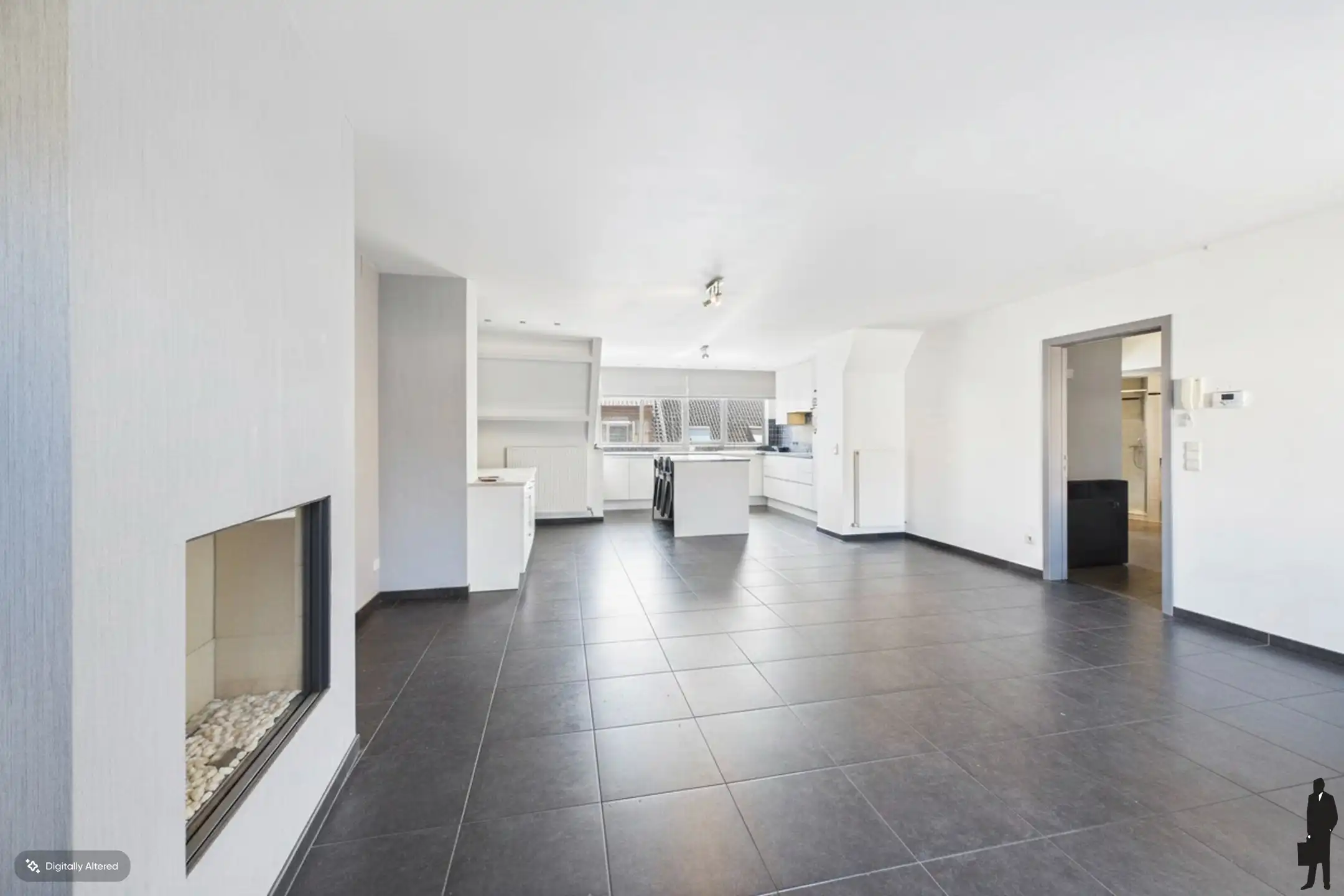 Ruim, lichtrijk duplex-appartement gelegen in het centrum van Hoogstraten foto 3