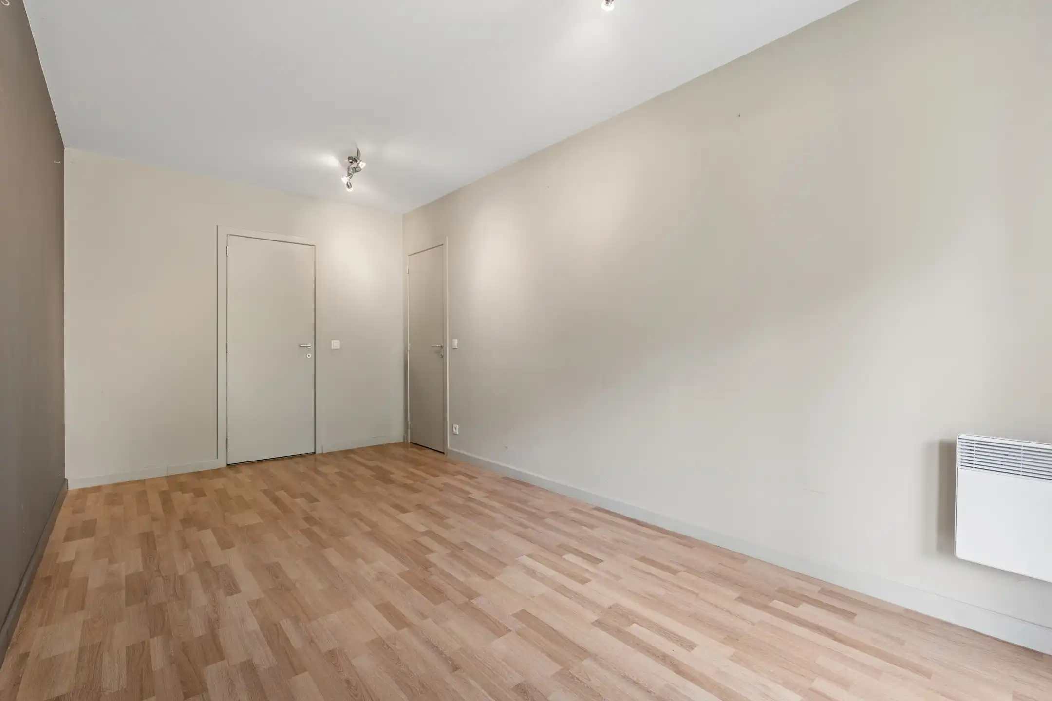 Rustig gelegen gelijkvloers appartement met 2 slaapkamers foto 16