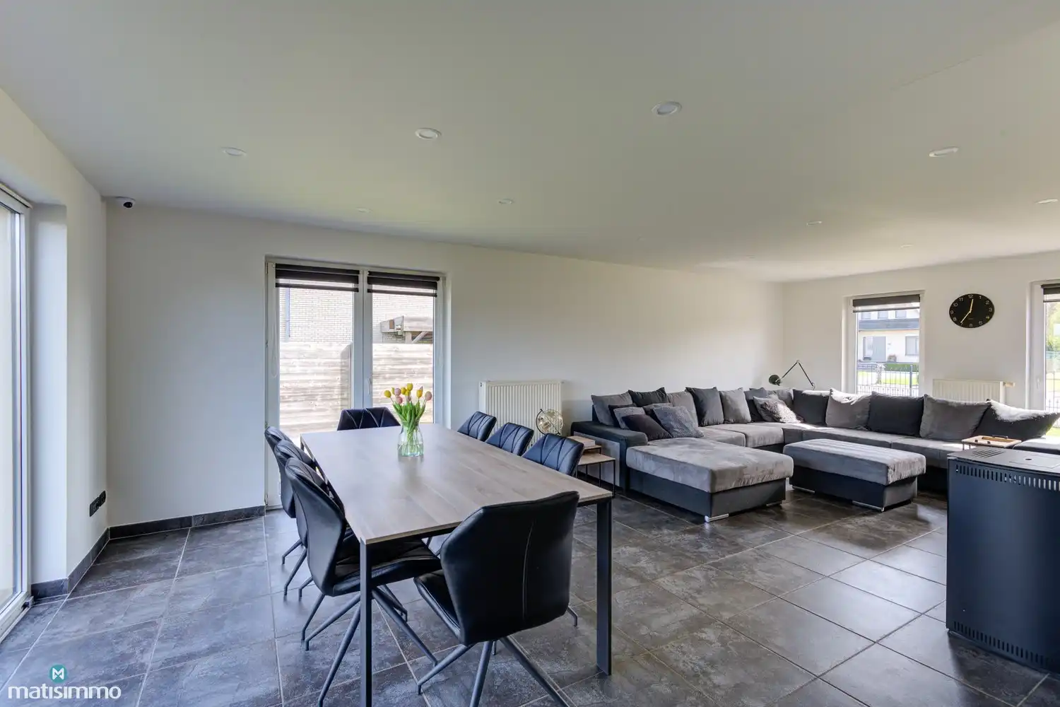 GERENOVEERDE WONING MET 3 SLAAPKAMERS, RUIME GARAGE EN TUIN (11A 40CA) TE BILZEN foto 8