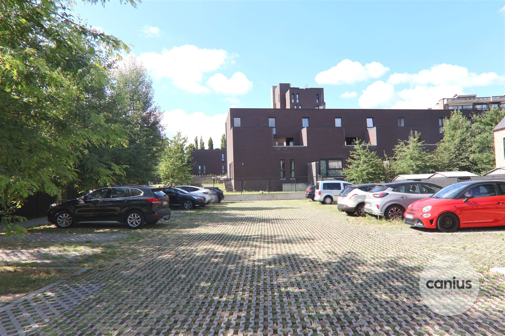 RUSTIG GELEGEN WONING MET 4 SLKS NABIJ HET STADSCENRUM foto 15