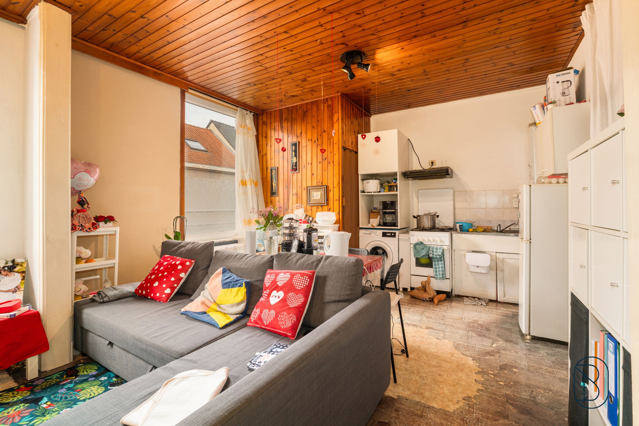 Topgelegen opbrengsteigendom met garage en grote tuin foto 13