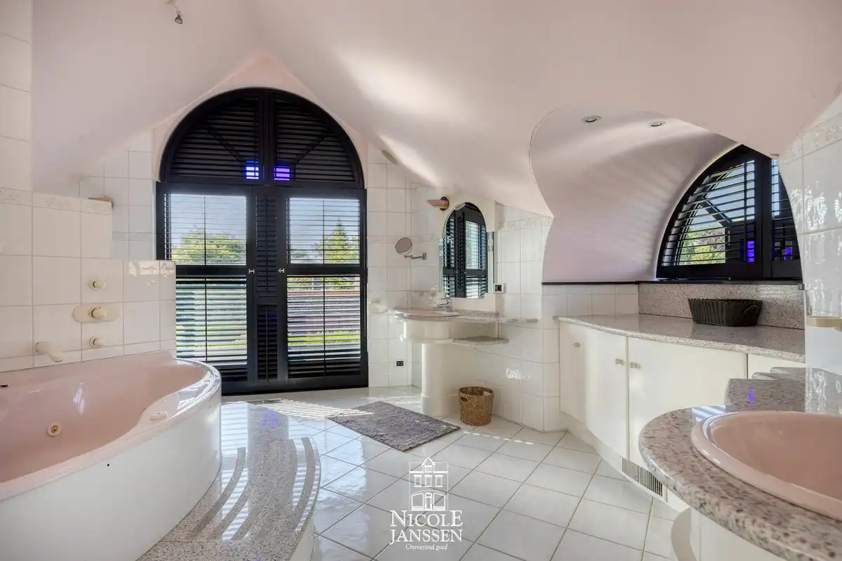 Exclusieve villa  foto 23