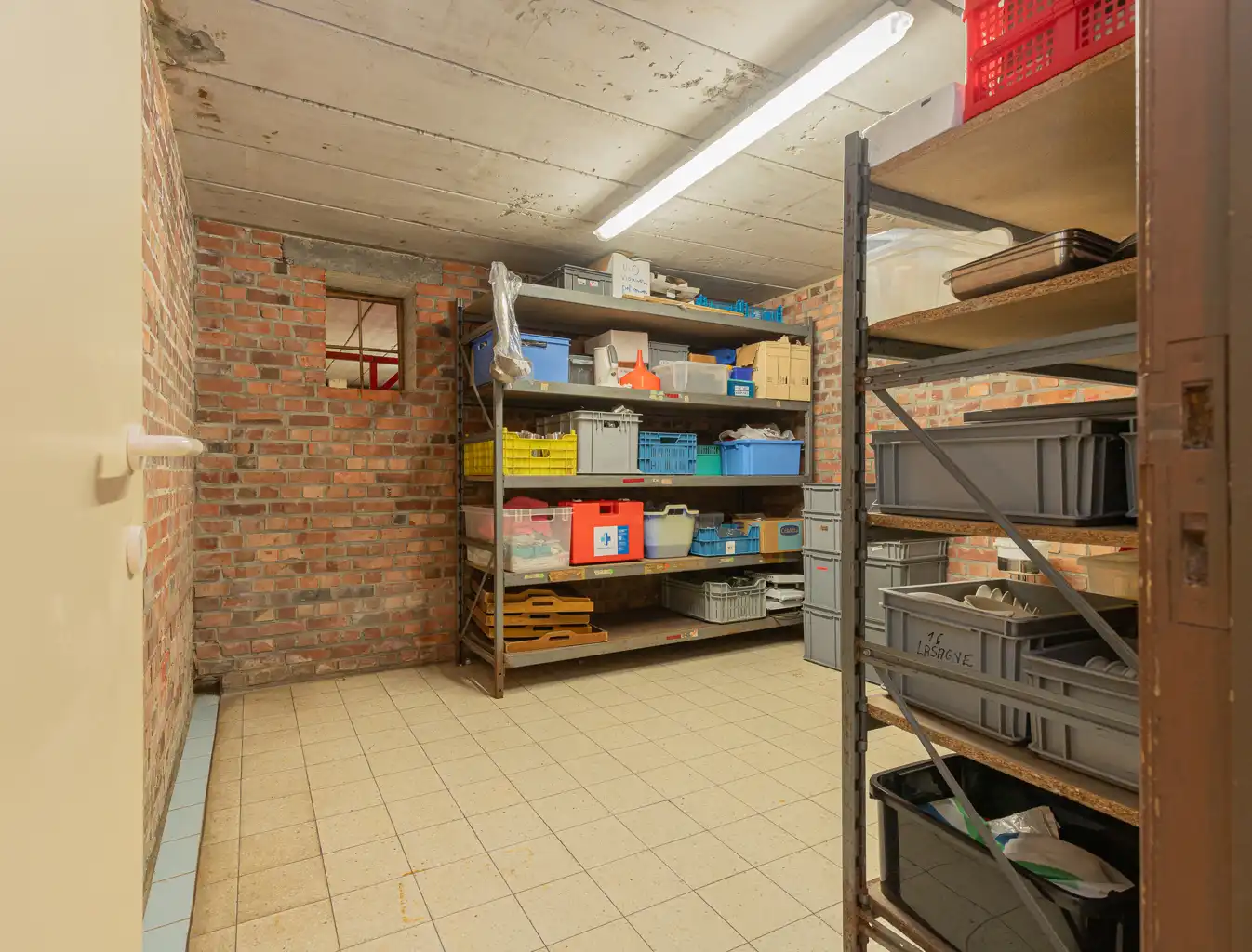 Open bebouwing met 4 slpks en veel opbergruimte! foto 22