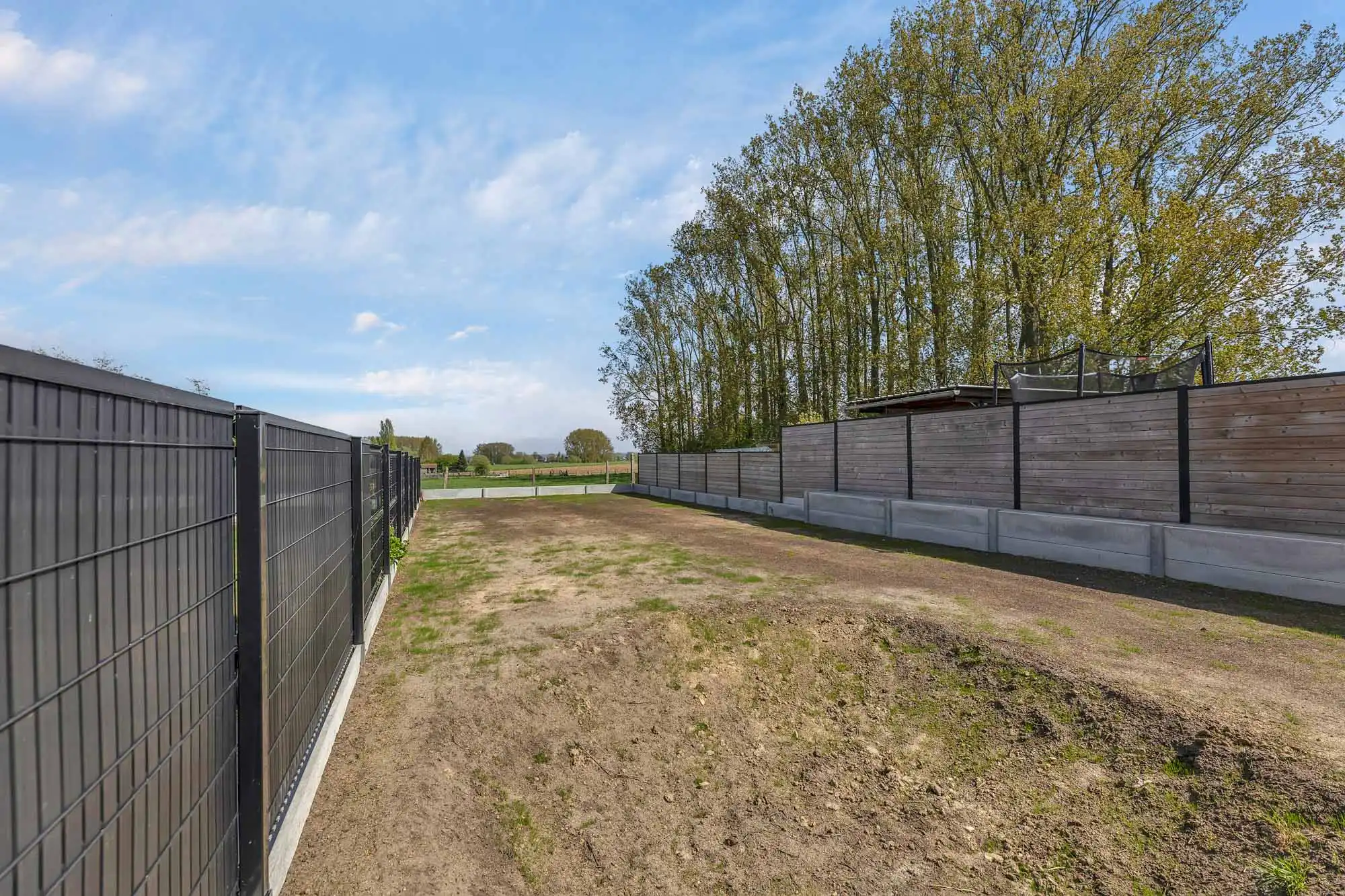 Volledig gerenoveerde woning met 3 slpks en tuin foto 22