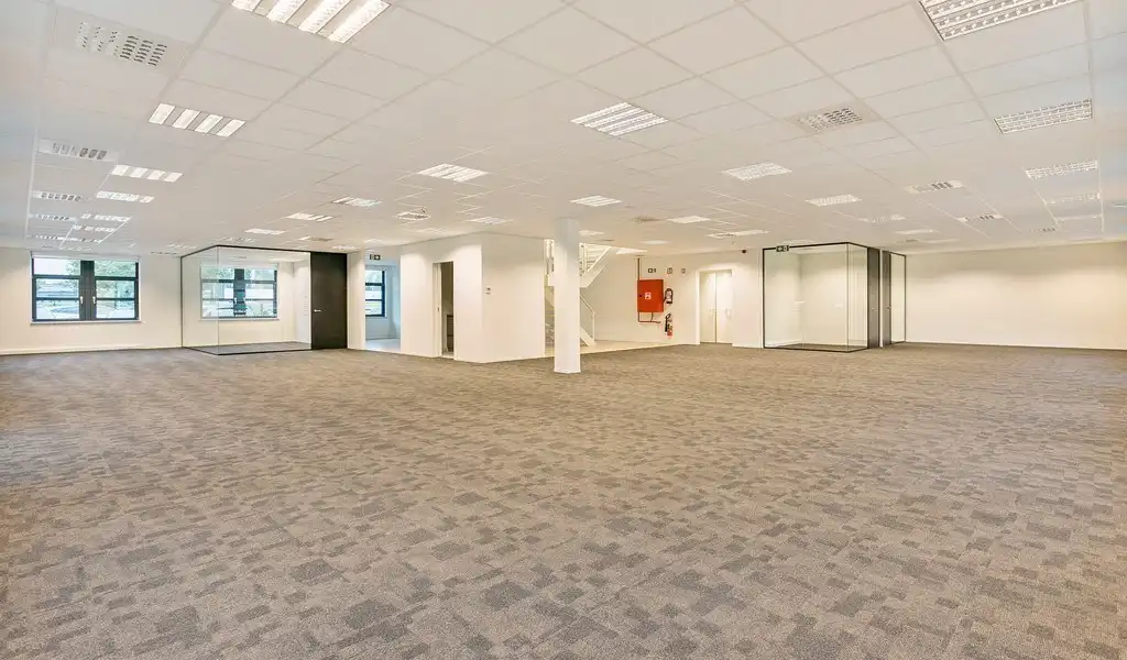 Gelijkvloers kantoor te huur in E19 Business Park te Mechelen foto 2