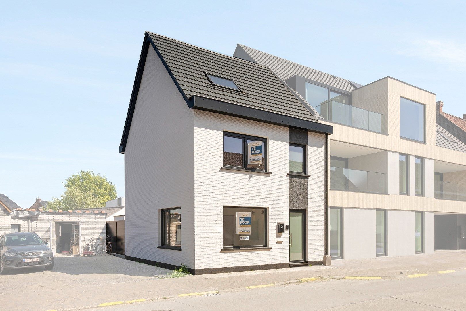 RECENT GERENOVEERDE WONING (2024) MET EPC A, 4 SLPKS EN 2 BADKAMERS foto {{pictureIndex}}
