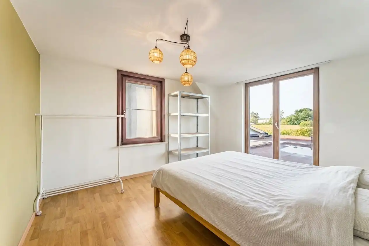 Charmante ruime woning met aangename tuinzone foto 9