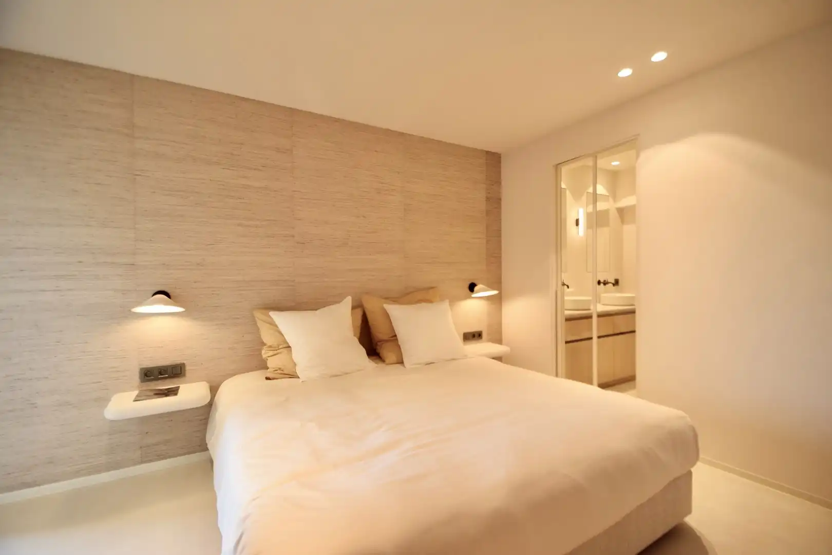 Fantastisch gerenoveerd appartement met zeezicht gelegen tussen het Lichttorenplein en het Albertplein foto 16