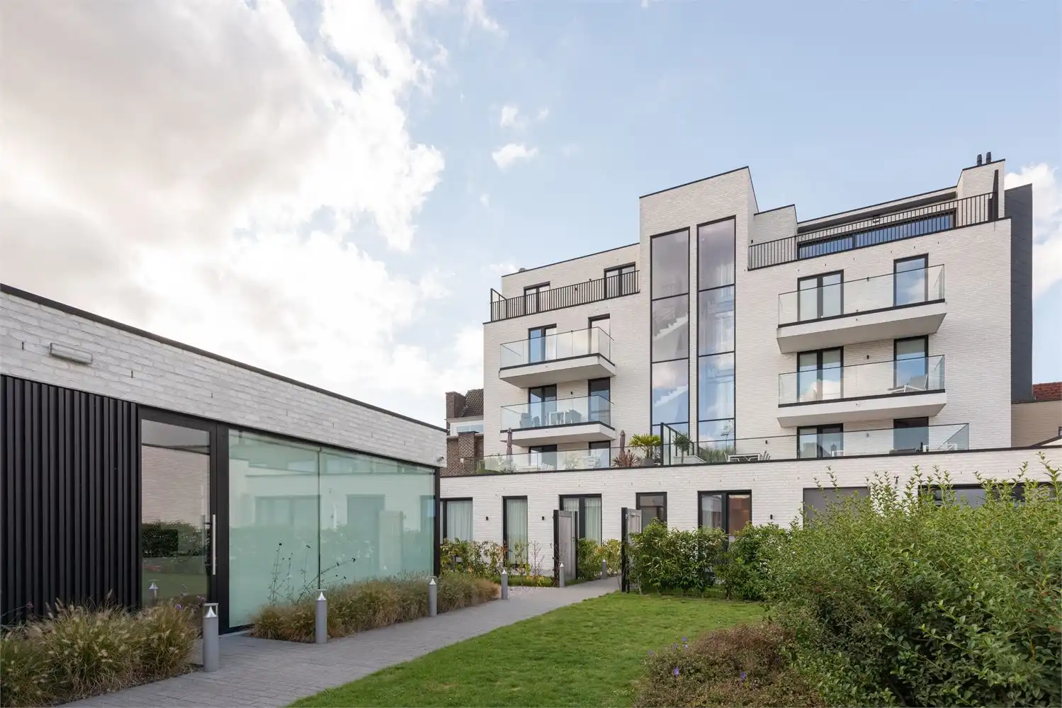 NIEUWBOUW HANDELSRUIMTE STORMESTRAAT foto {{pictureIndex}}