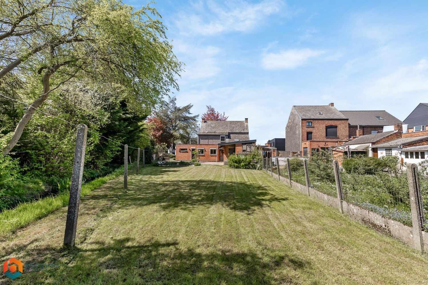 Te renoveren woning met 2 slaapkamers foto 4