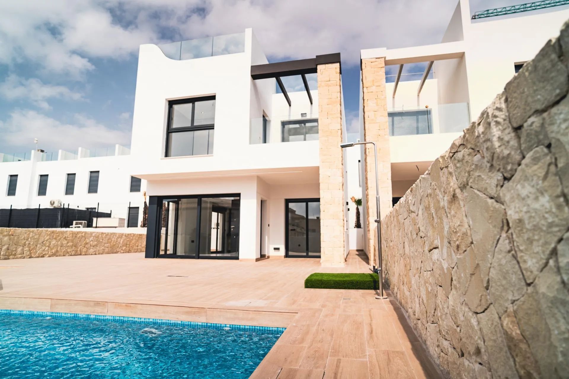 Beleef ultieme luxe aan de Costa Blanca: exclusieve villa’s met solarium en privézwembad – jouw Mediterrane paradijs foto 24