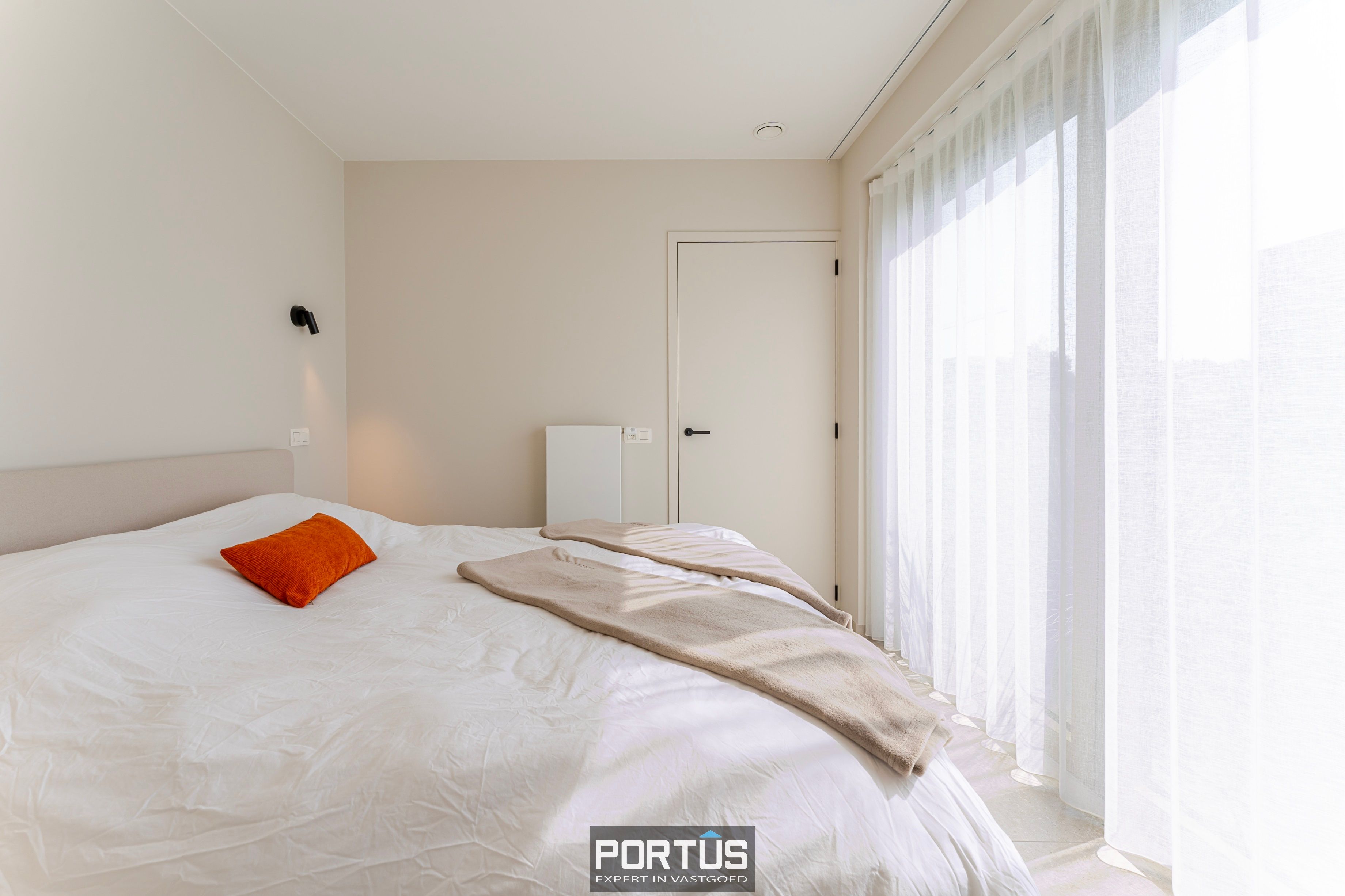 Recent instapklaar gelijkvloers appartement met 2 slaapkamers te koop foto 15