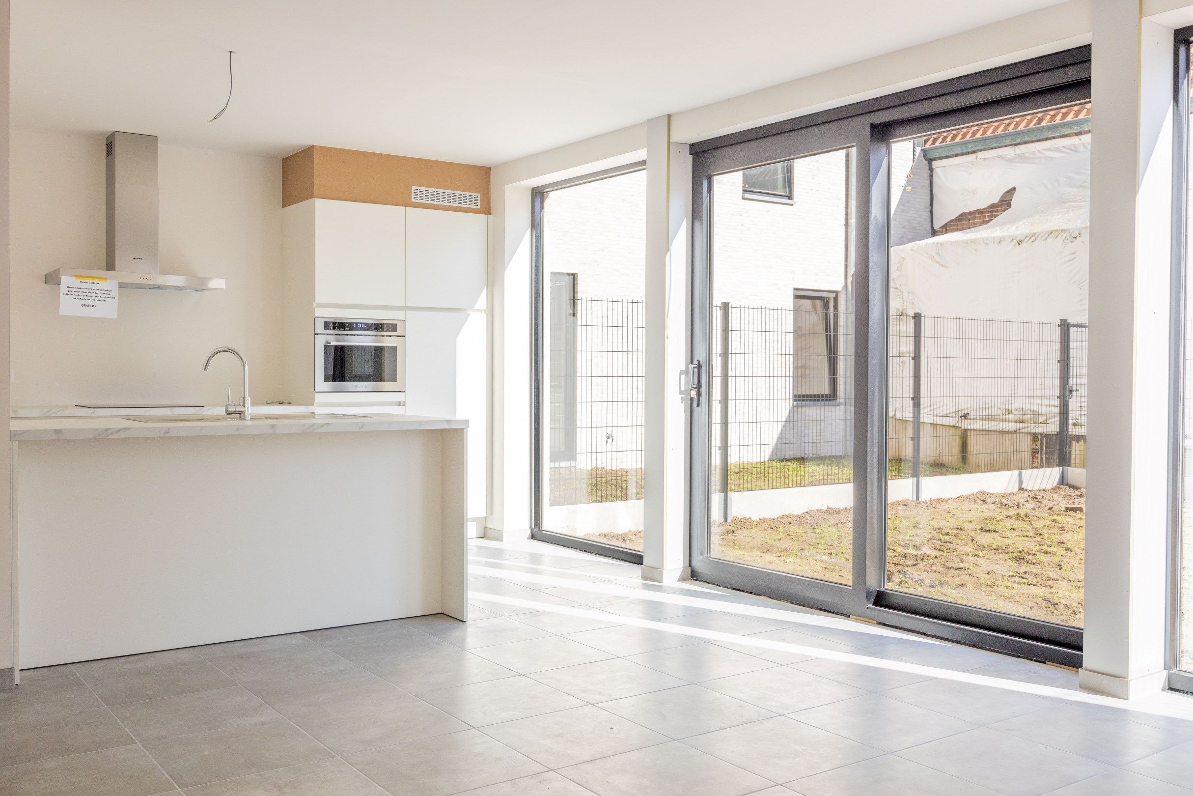 VILLA APPARTEMENT MET RUIME TUIN foto 5