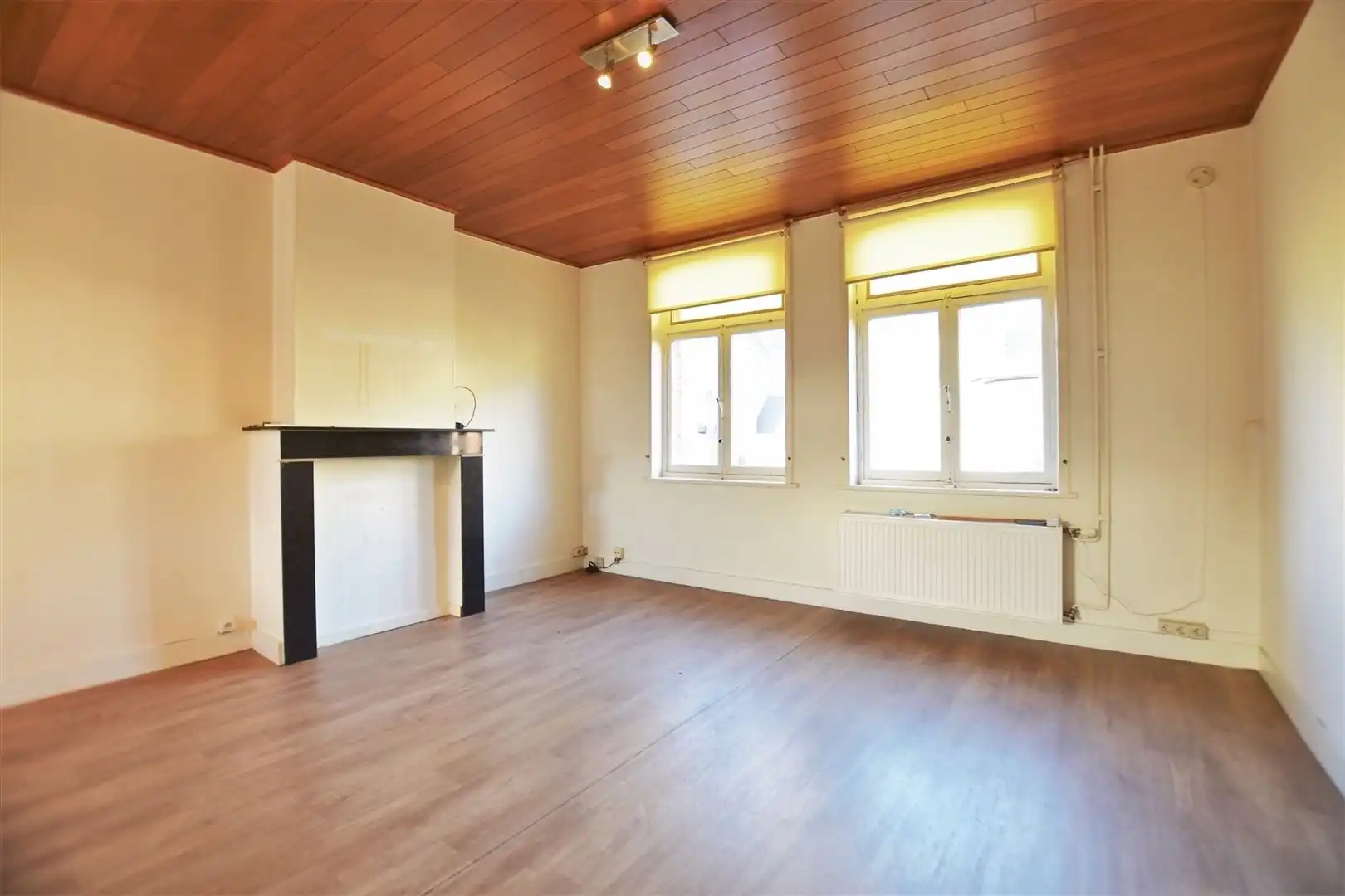 Opbrengsteigendom met 2 entiteiten gelegen in het hartje van centrum Dendermonde  foto 12