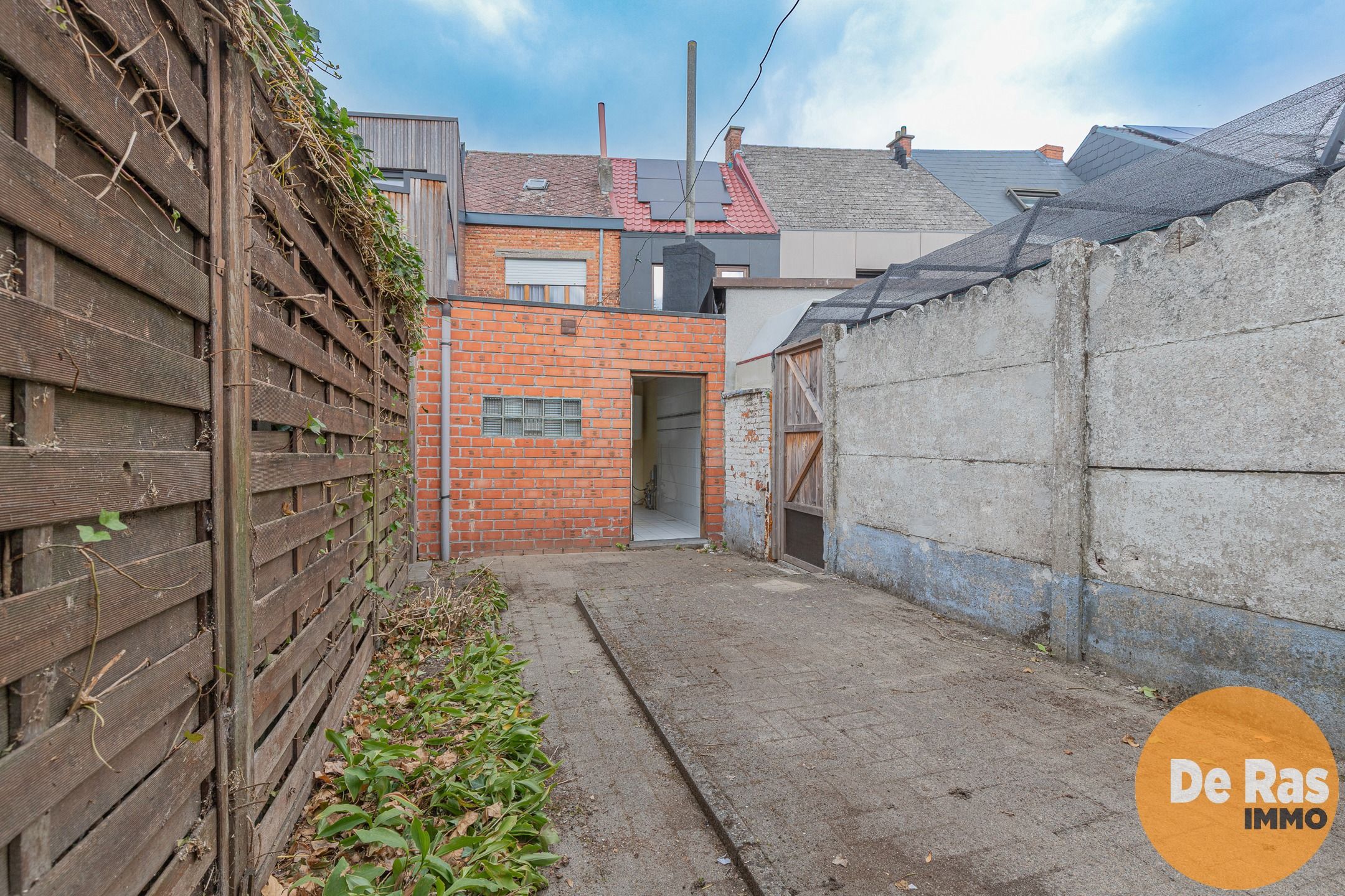 WETTEREN – Renovatieproject op een centrale ligging foto 2