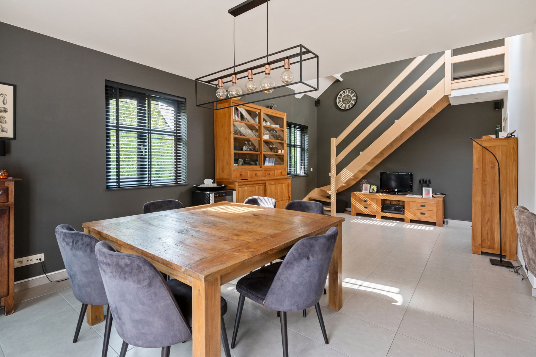 Duplex app. met terras en carport vlakbij het centrum. foto 4