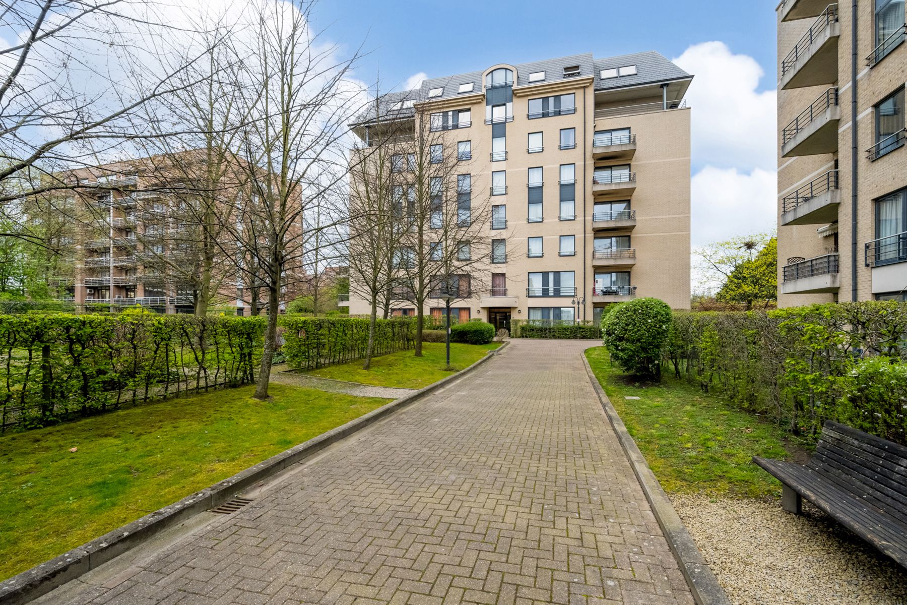 éénslaapkamerappartement met staanplaats en berging foto 13