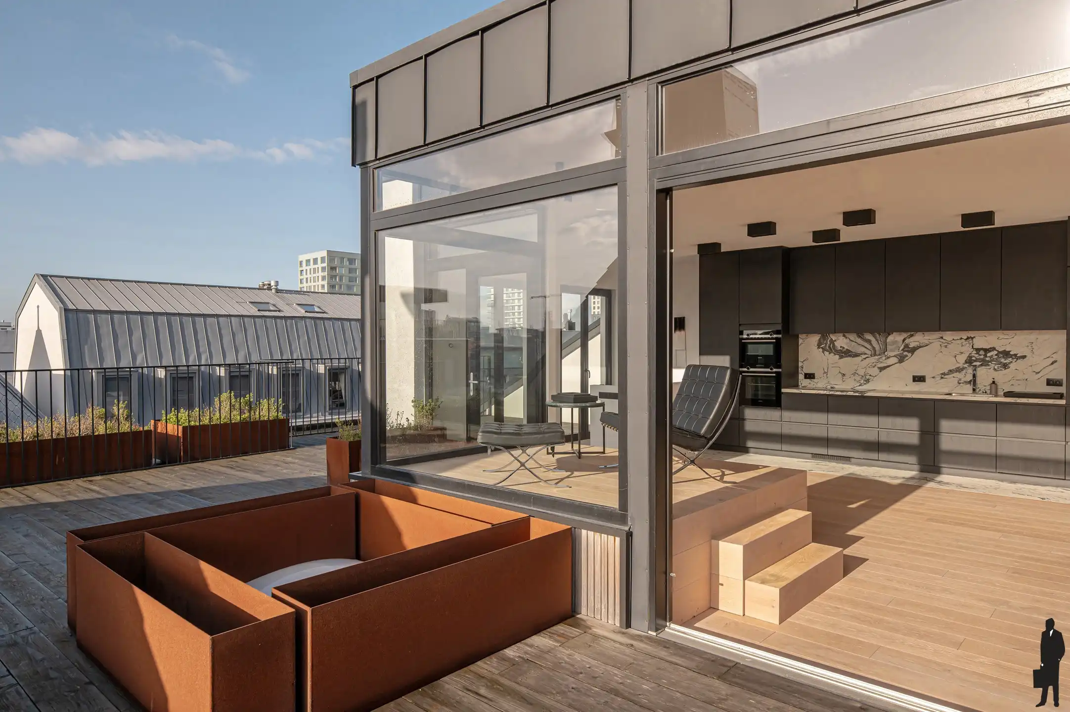 Uniek duplex-penthouse met indrukwekkend terras, gelegen op een absolute toplocatie op ’t Eilandje foto 9