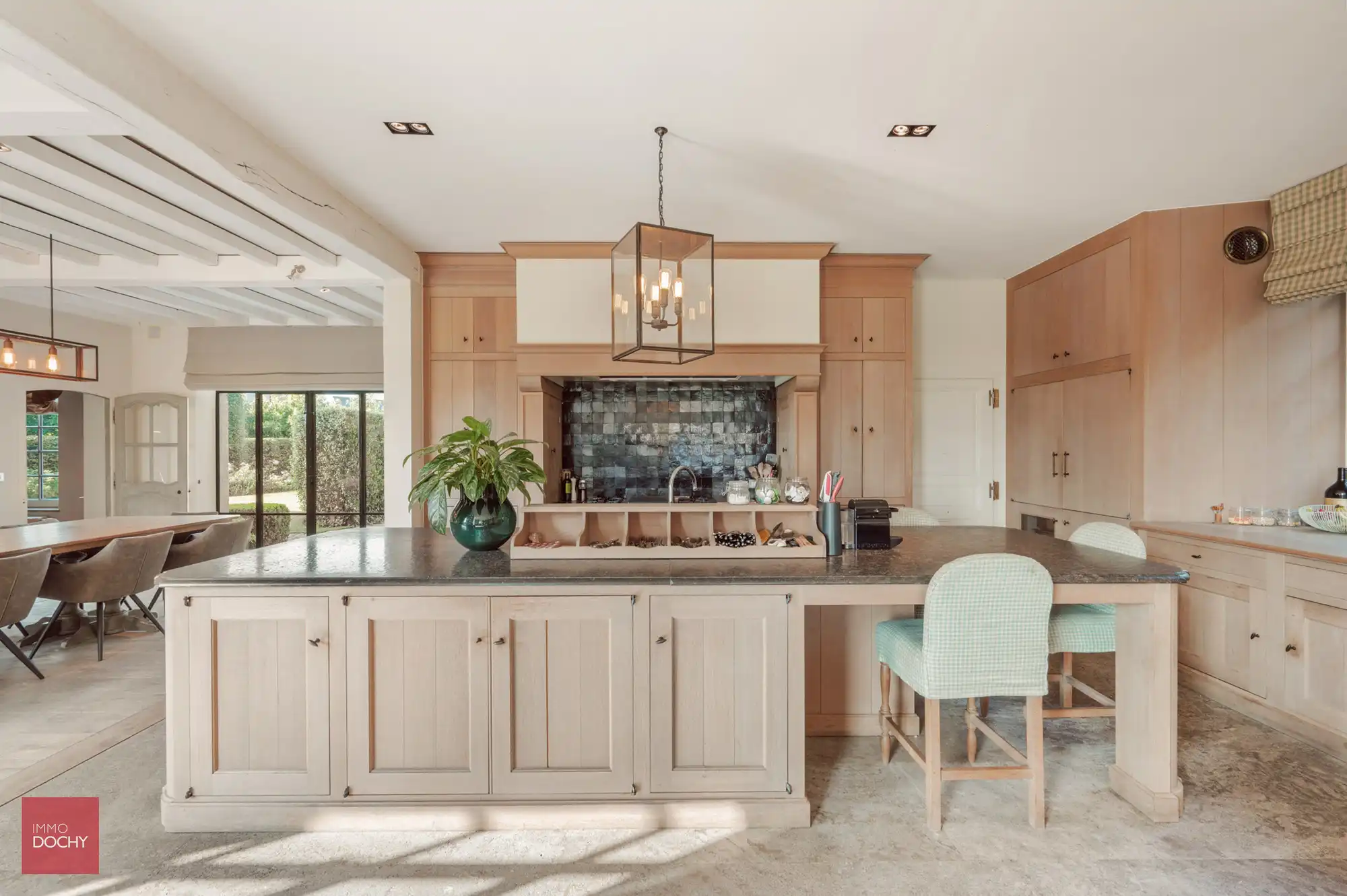 Recente luxe-villa met zwembad foto 25