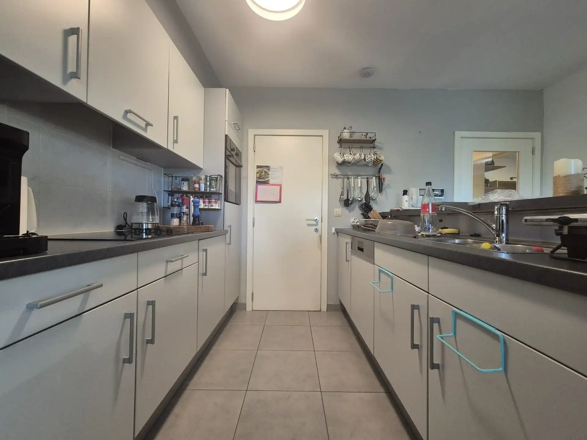 Ruim gelijkvloers villa appartement gelegen in afgesloten residentie.  foto 7
