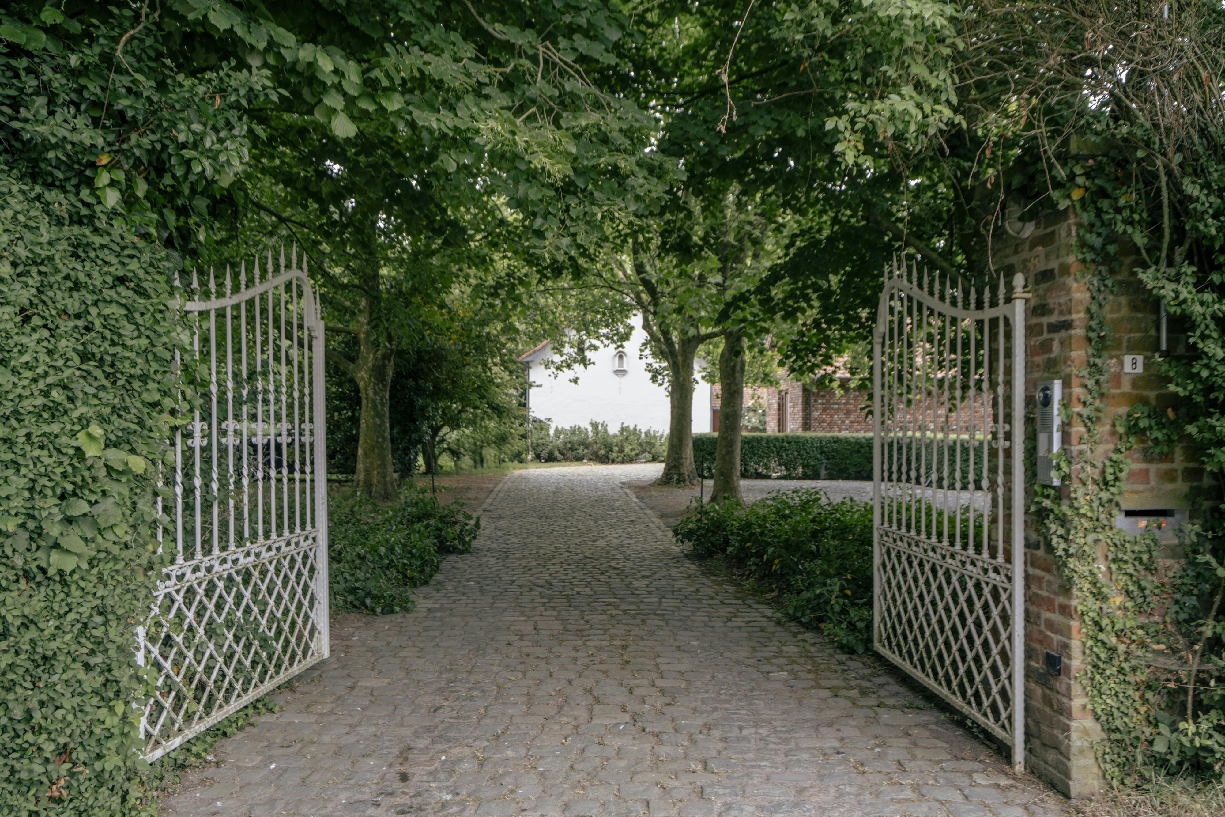 Exclusief landhuis op +/- 8000 m²: de synthese van rust en ruimte foto 2