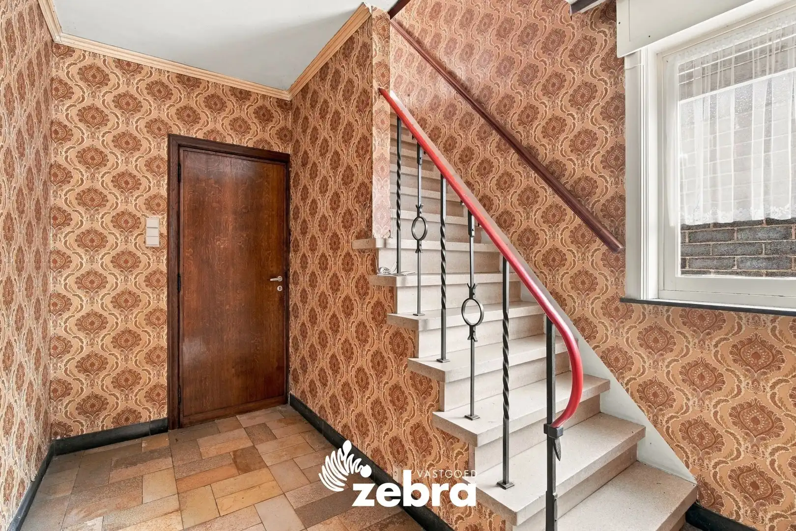 Te renoveren woning in Rumbeke! foto 3