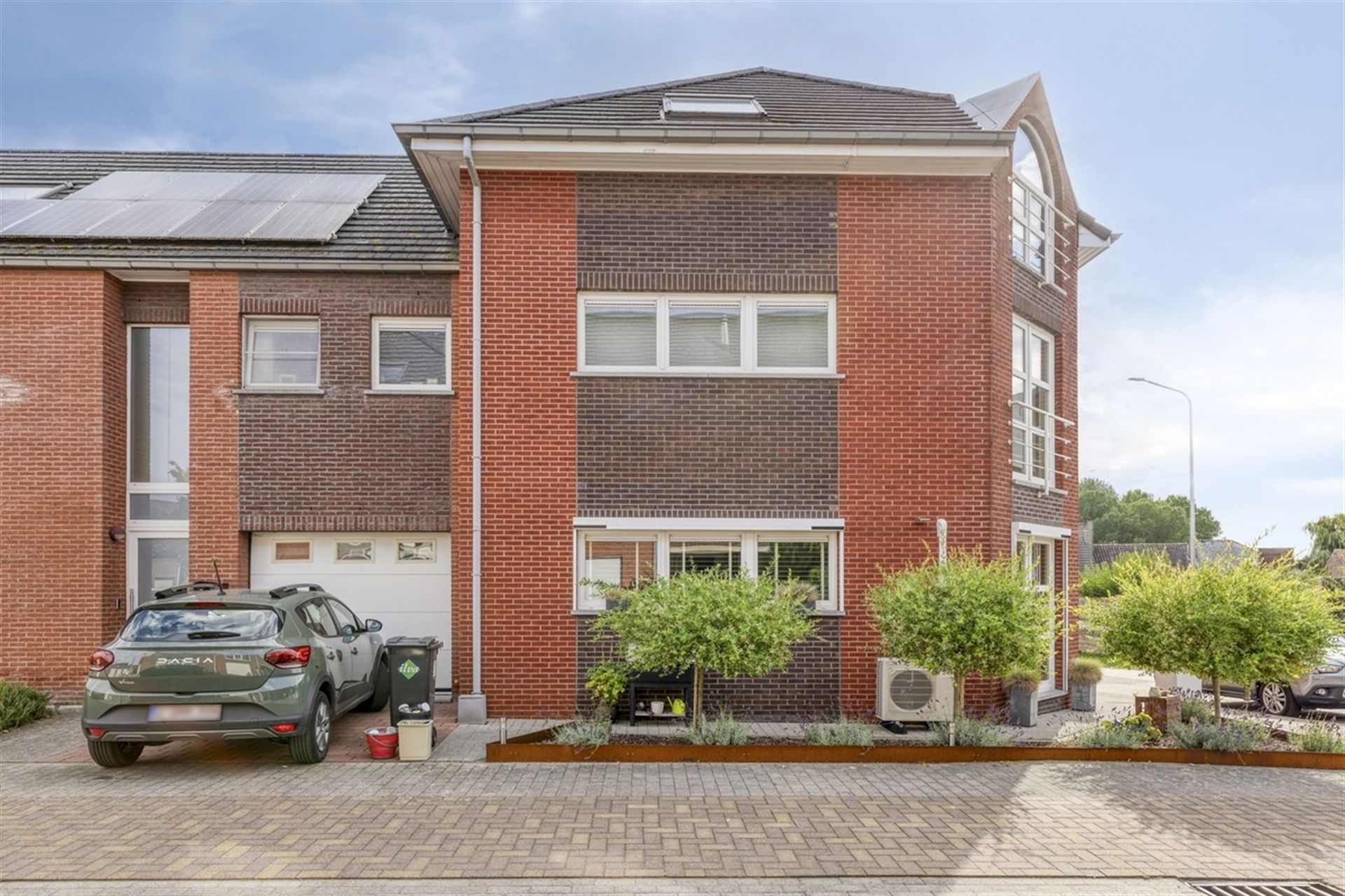 VERKOCHT:    Gezellig 2-slaapkamerappartement in Denderleeu foto 16