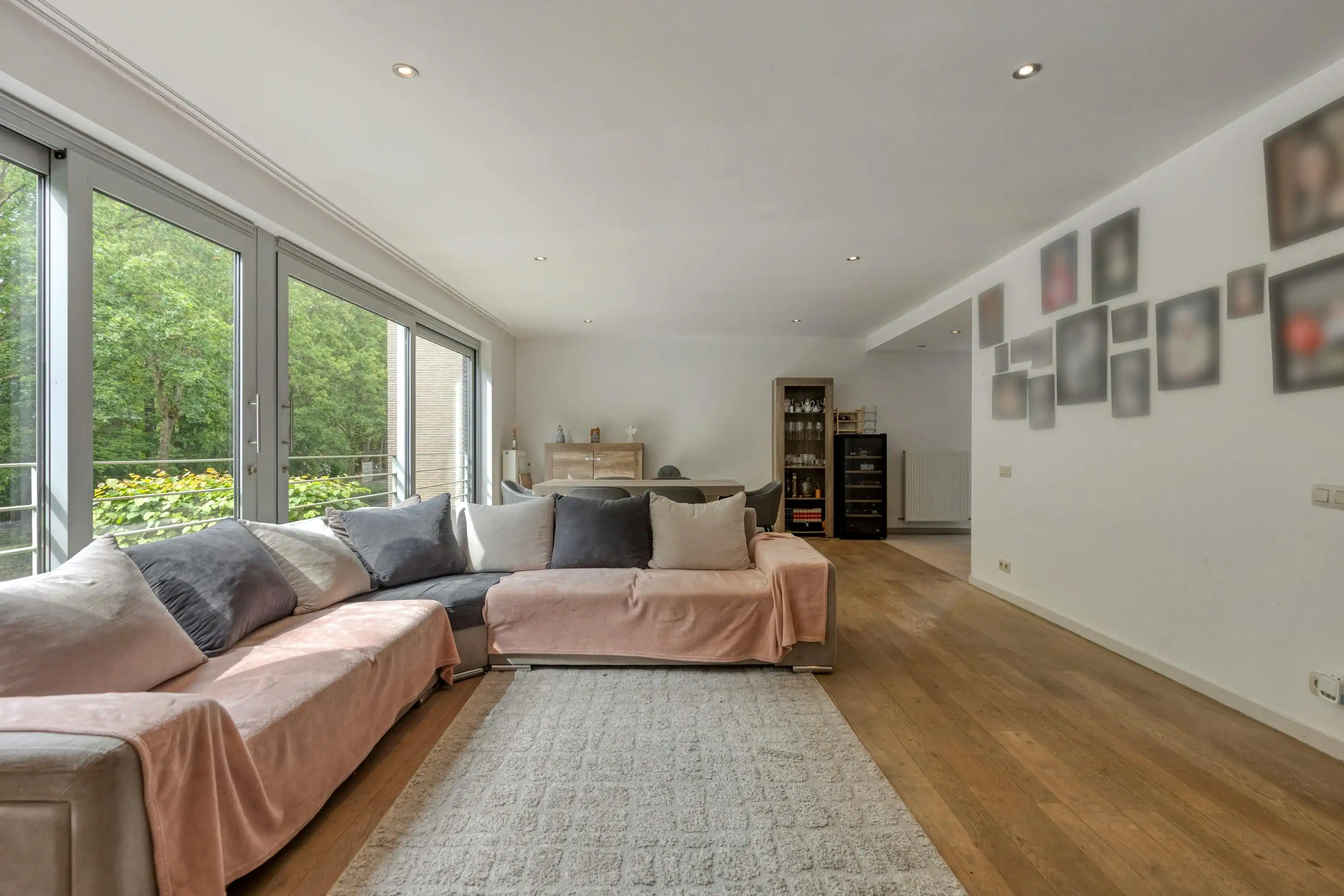Ruim appartement met 2 slpk en garage te koop in Brasschaat foto 5