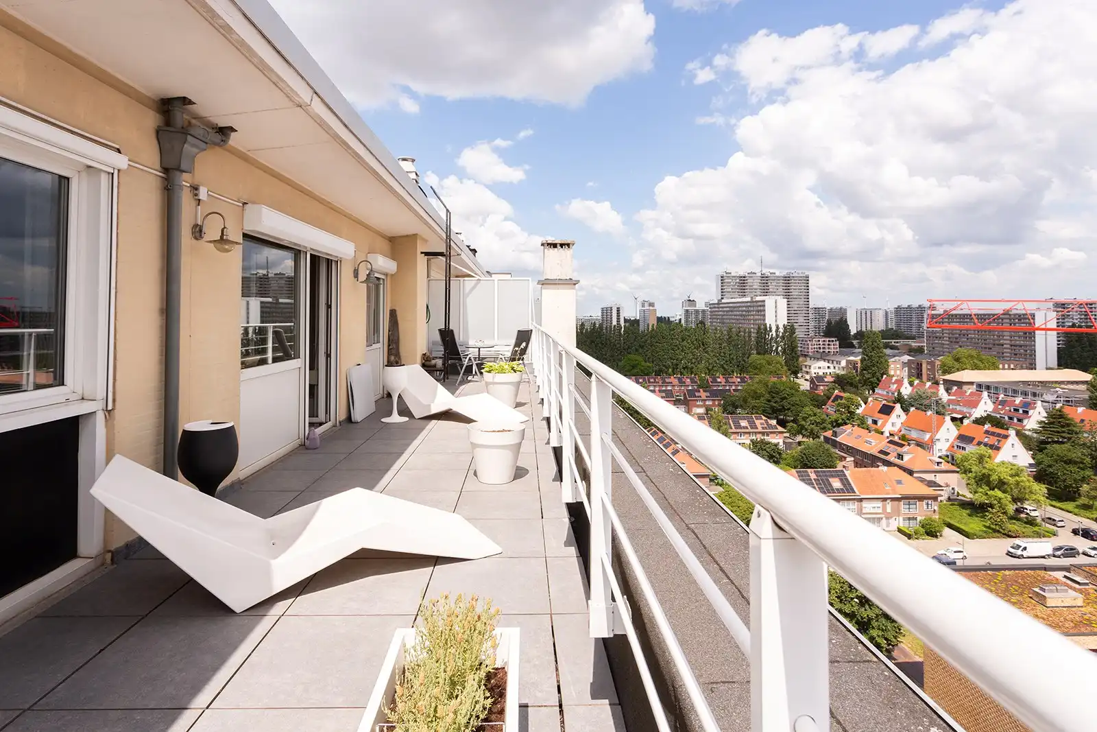 Exclusief penthouse met panoramisch uitzicht op de 12de verdieping foto 13